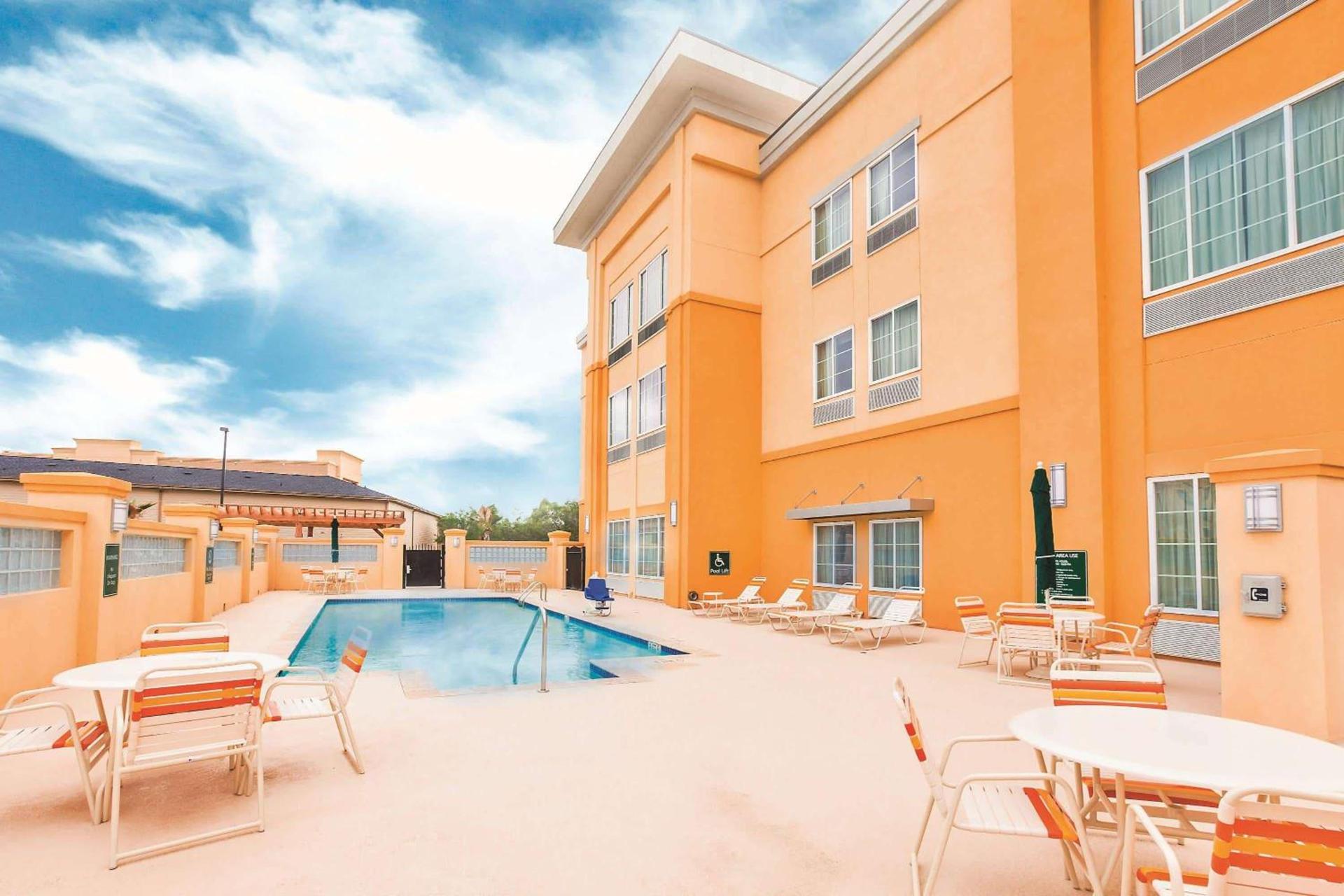 La Quinta by Wyndham Cotulla photo 24