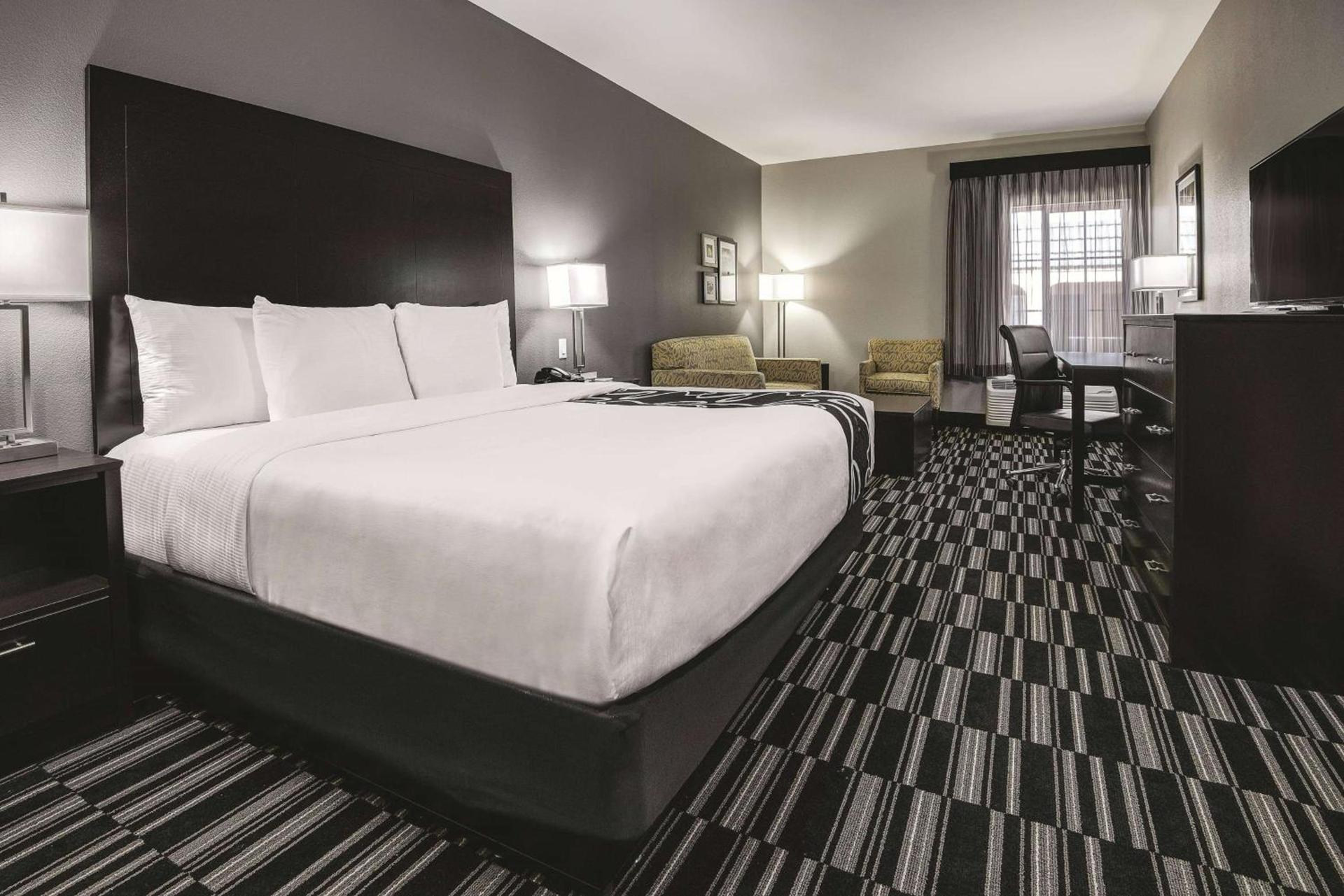 La Quinta by Wyndham Fort Worth West - I-30 photo 9