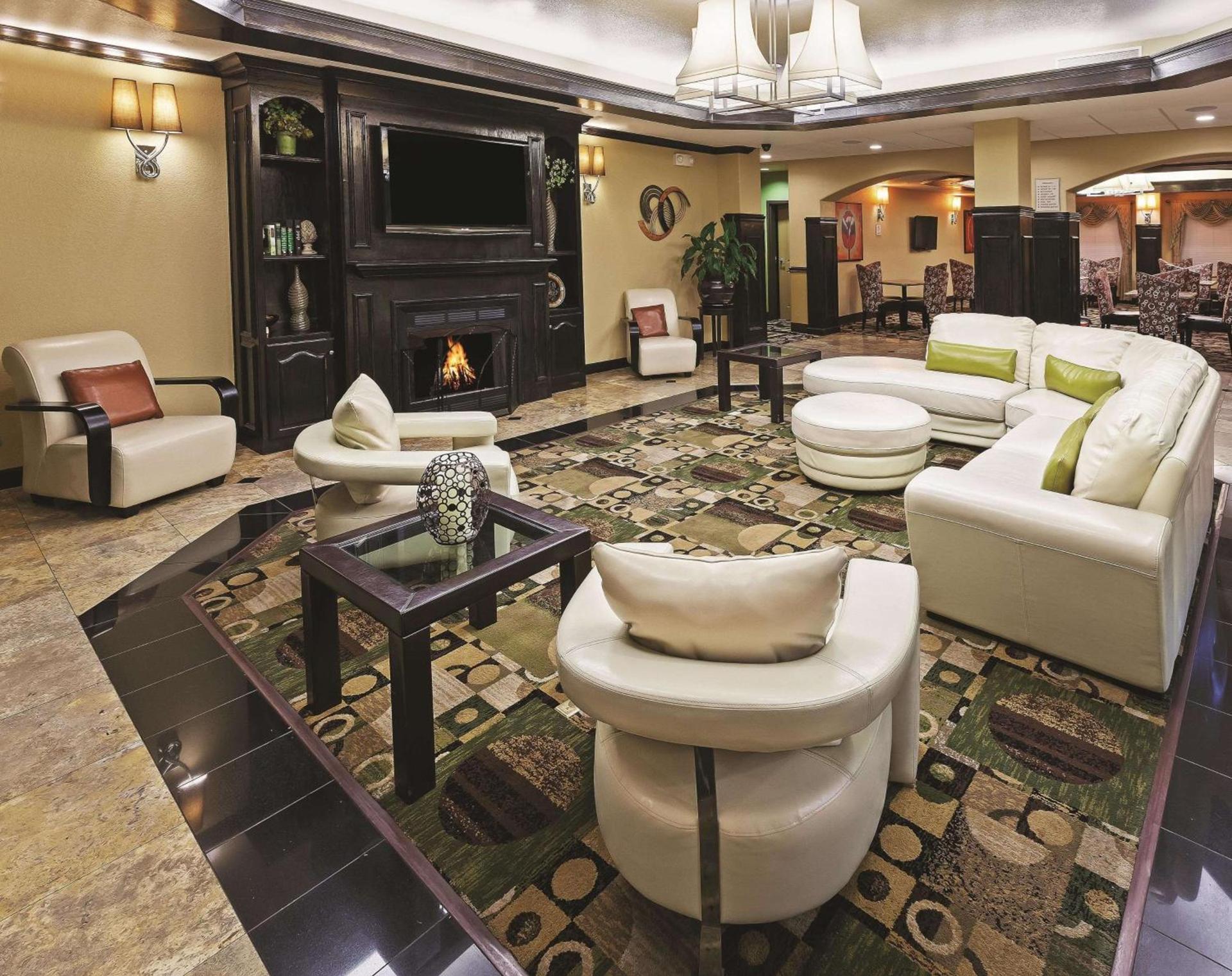 La Quinta by Wyndham Searcy photo 17