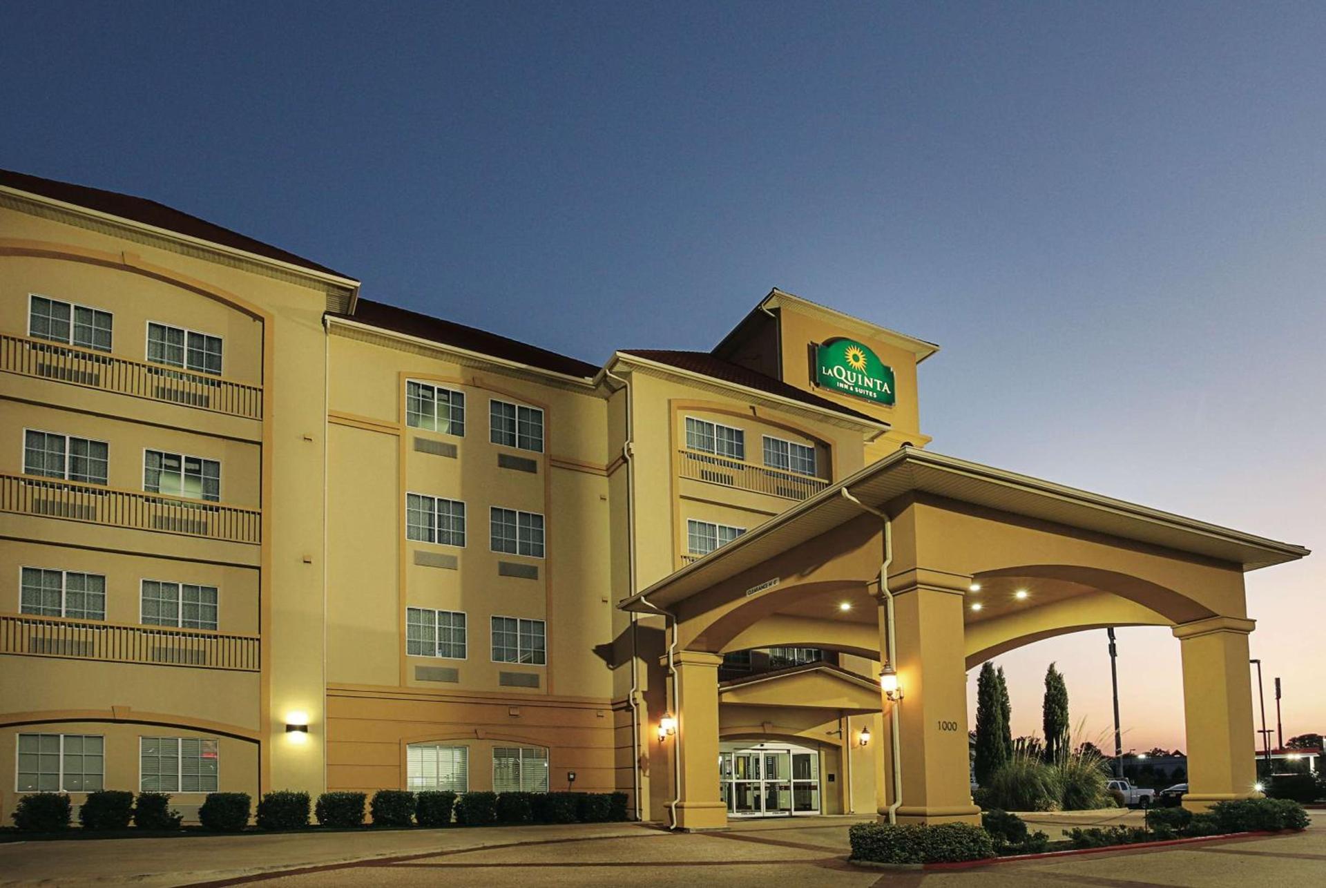 La Quinta Inn & Suites by Wyndham South Dallas - Hutchins photo 2
