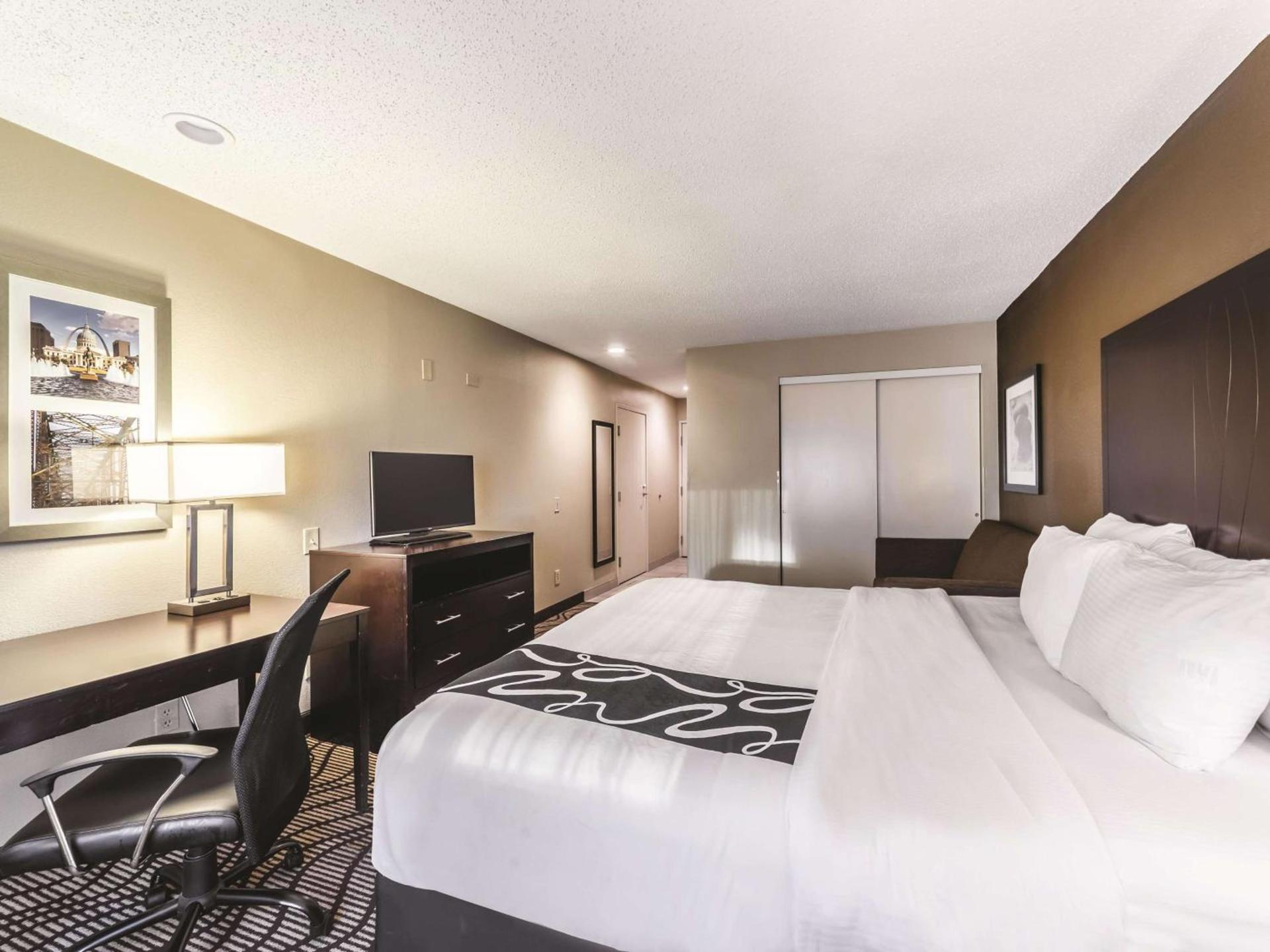La Quinta by Wyndham Collinsville - St. Louis photo 5