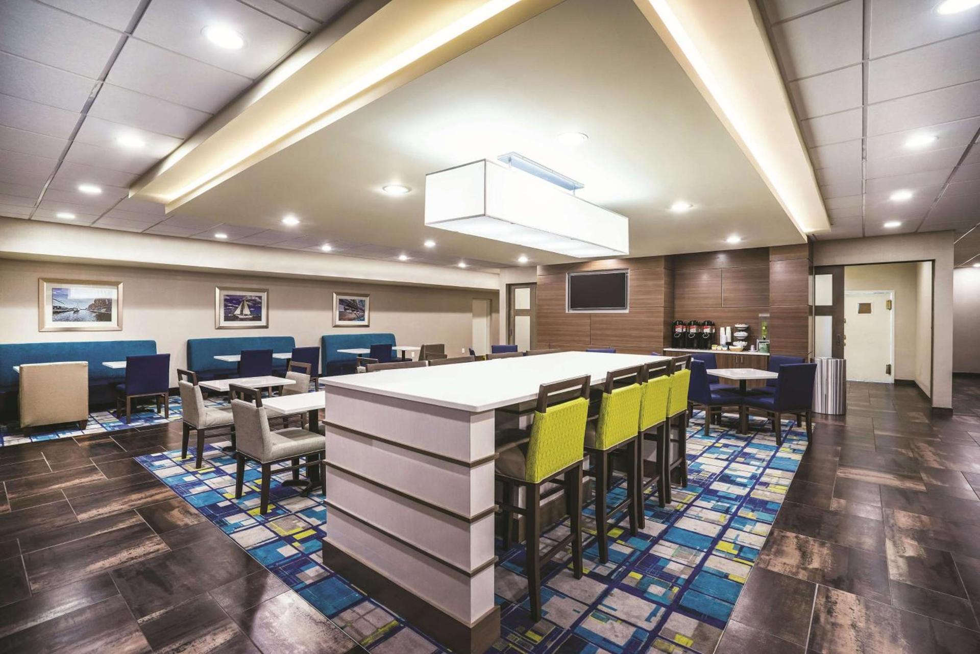 Garner Hotel Glen Burnie BWI Airport Area by IHG photo 23