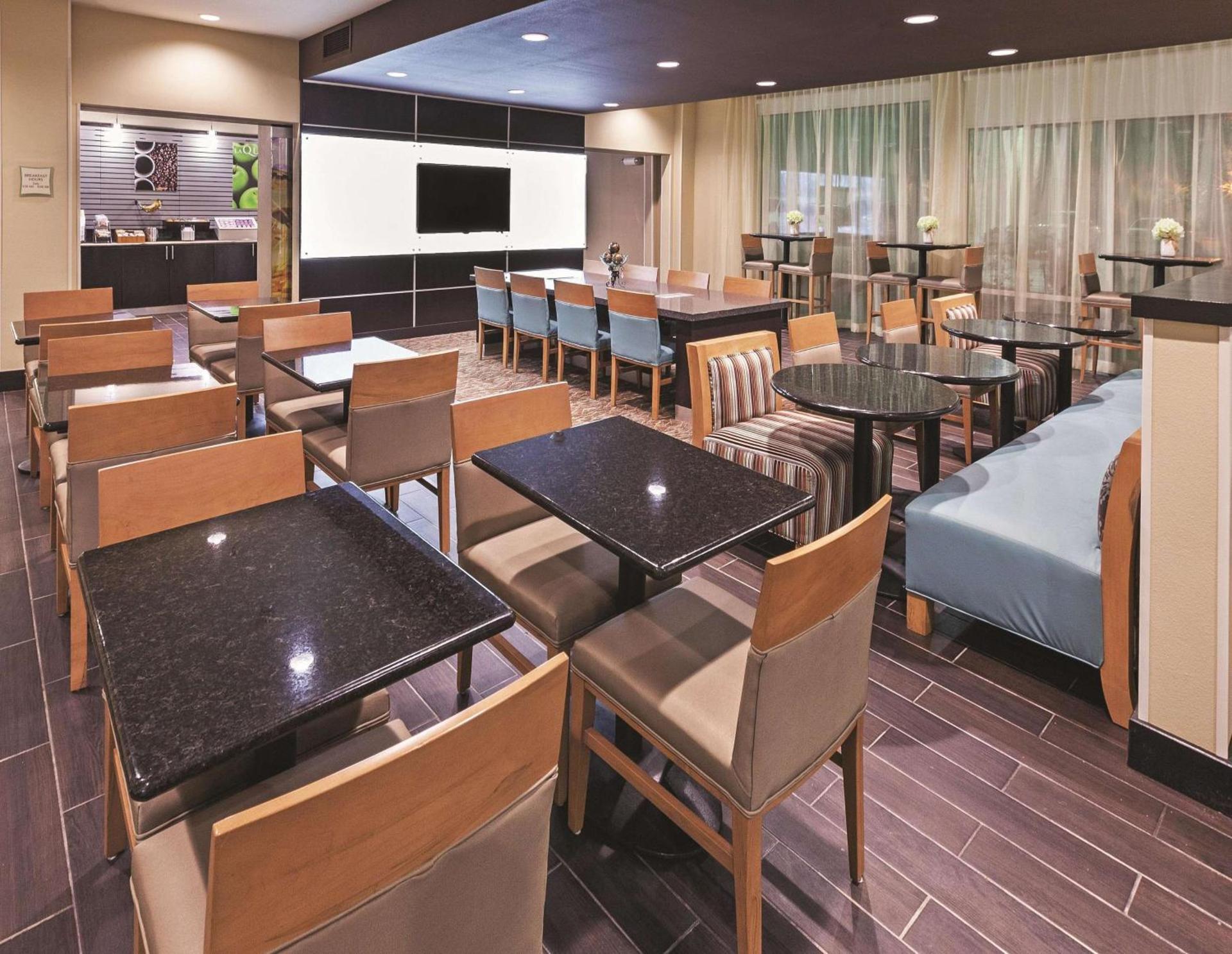 La Quinta by Wyndham Wichita Falls - MSU Area photo 48