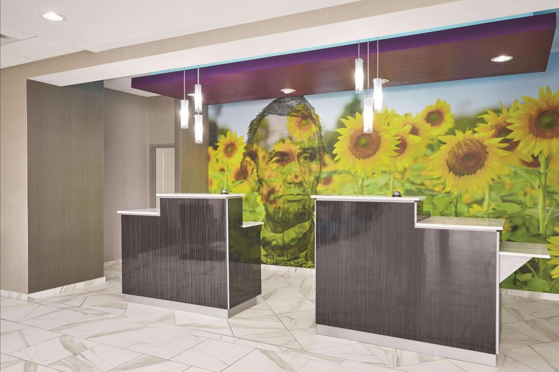 La Quinta by Wyndham Springfield IL photo 23