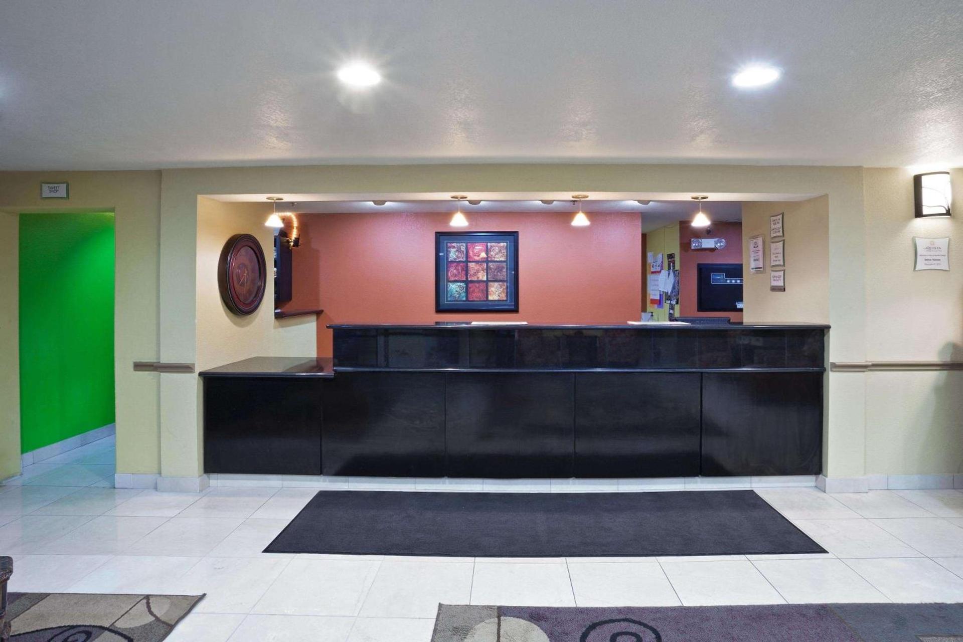 La Quinta by Wyndham Salina photo 54