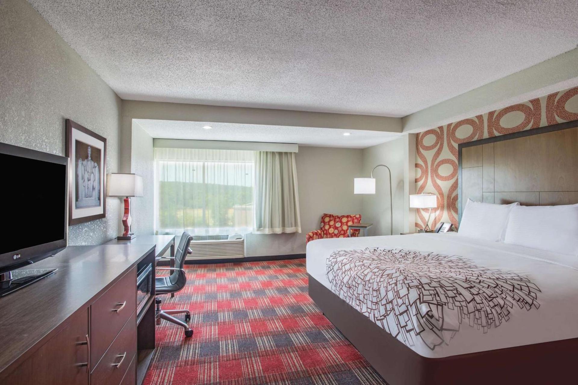 La Quinta Inn & Suites by Wyndham DC Metro Capital Beltway photo 38
