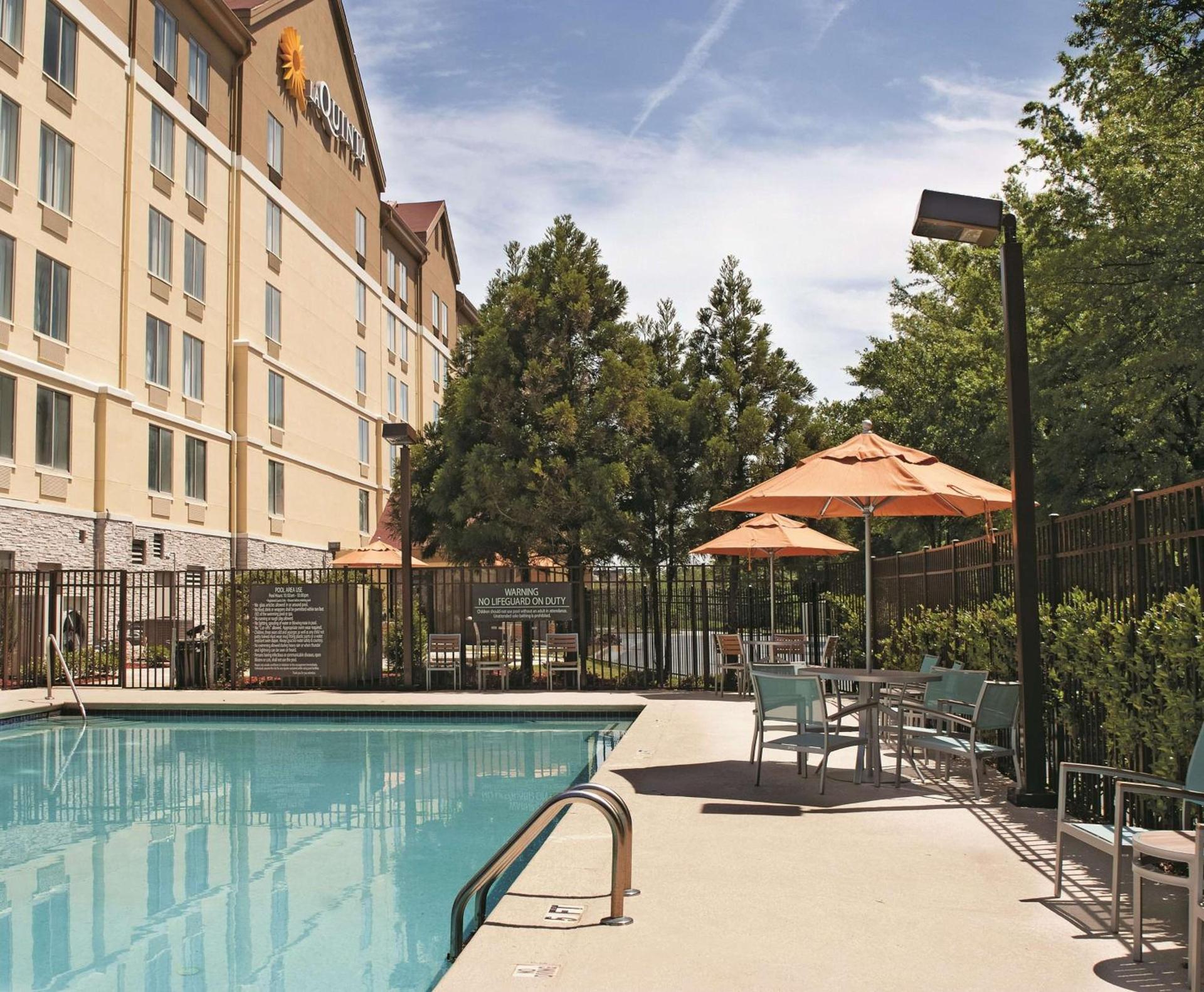 La Quinta by Wyndham Atlanta Airport North photo 17