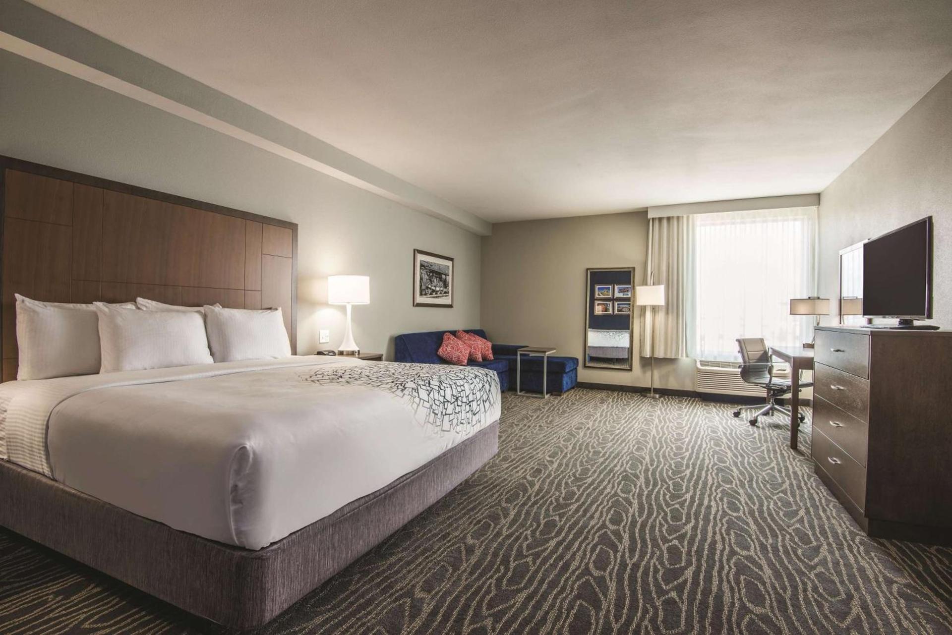 La Quinta by Wyndham Kingman photo 15