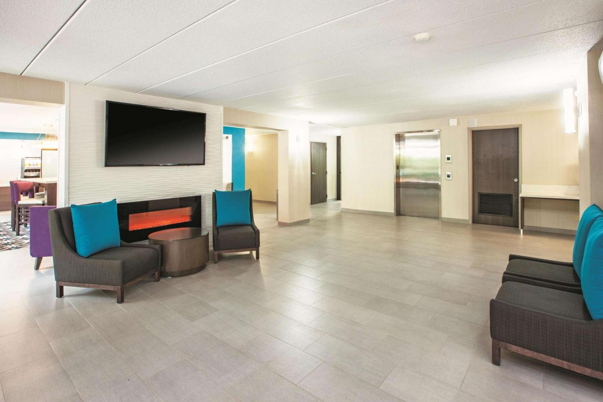 La Quinta by Wyndham Sturbridge photo 5