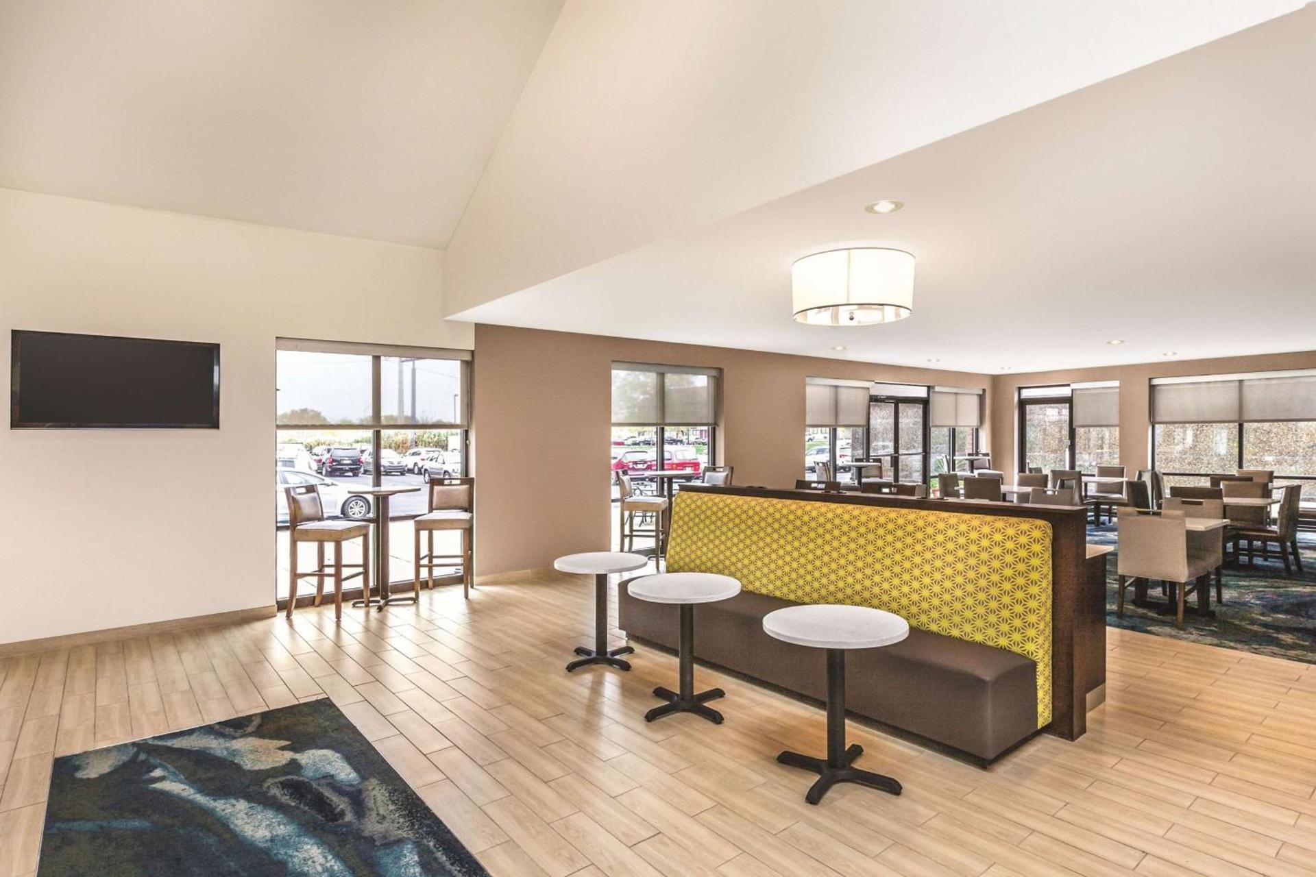 La Quinta by Wyndham Philadelphia Airport photo 14