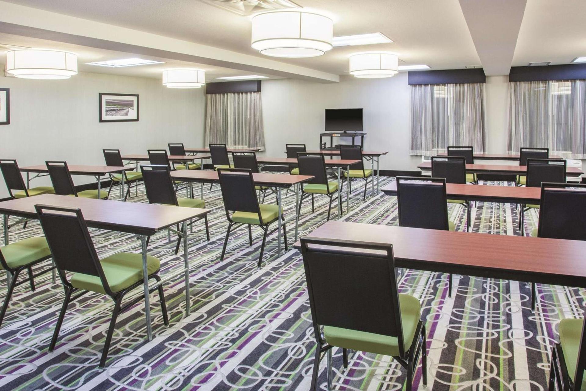 Fairfield by Marriott Inn & Suites Cedar Rapids North photo 1
