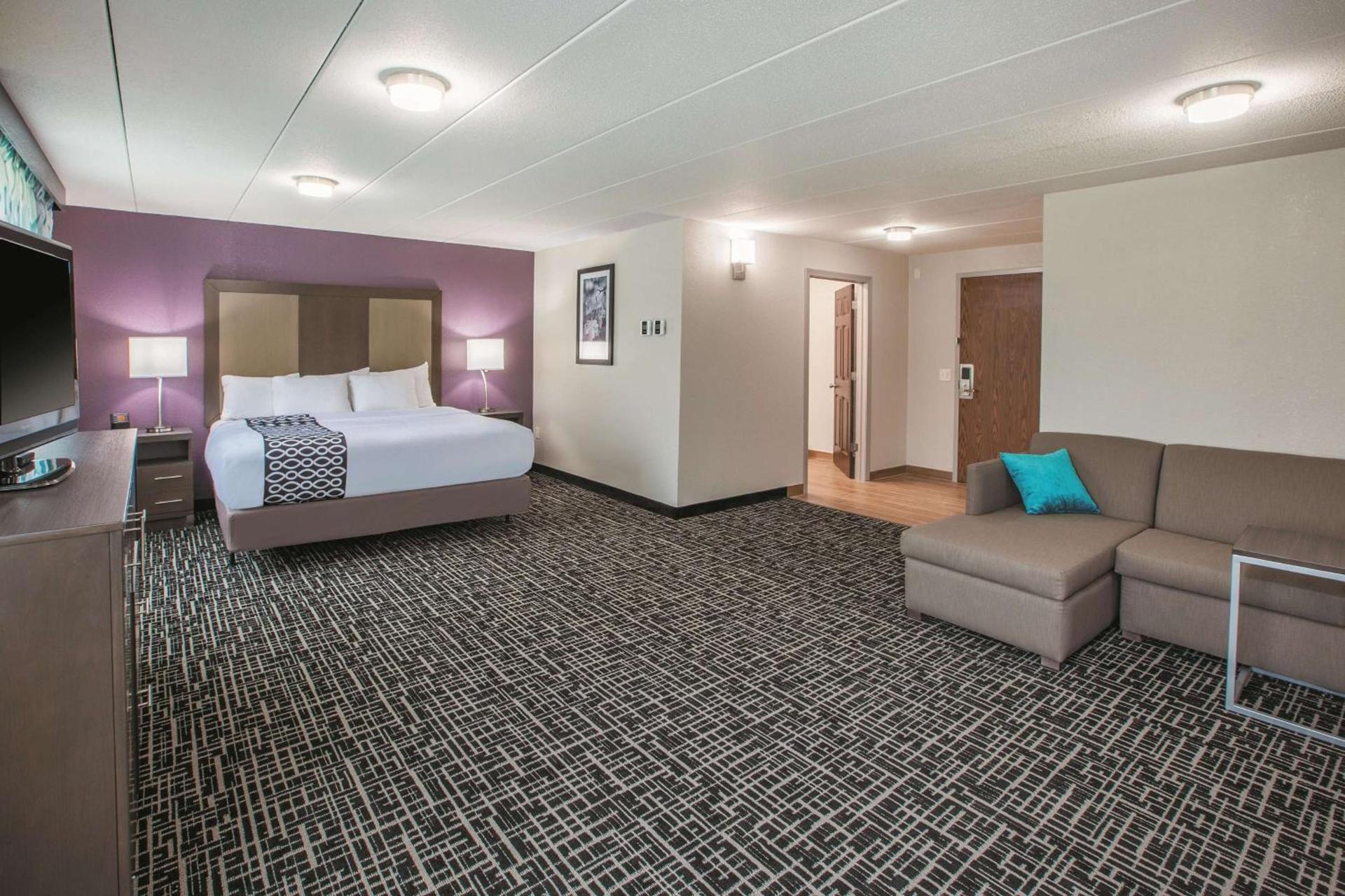 La Quinta by Wyndham Sturbridge photo 12