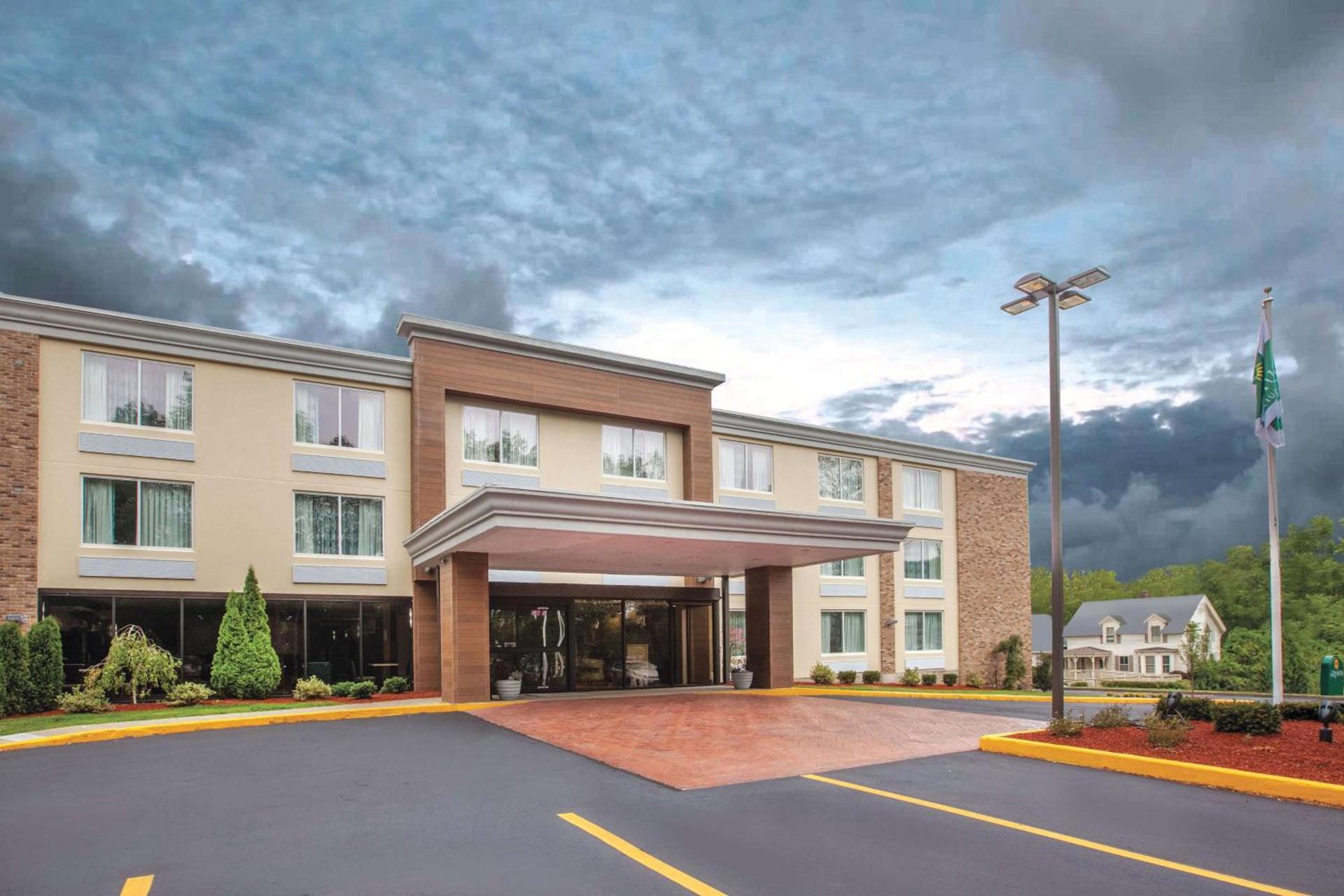 La Quinta by Wyndham Sturbridge photo 13
