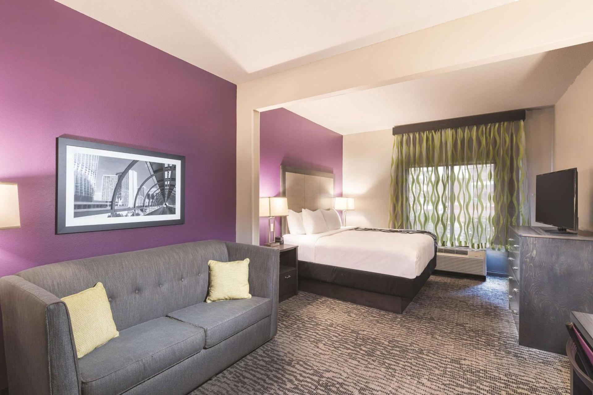 La Quinta by Wyndham Kennesaw photo 56