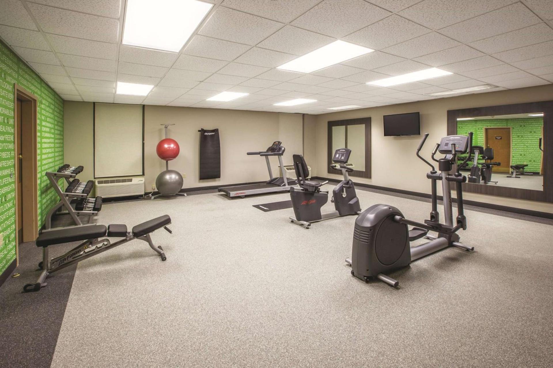 La Quinta by Wyndham Mechanicsburg - Harrisburg photo 10