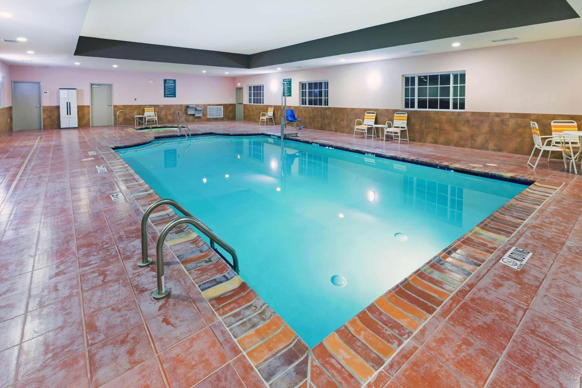 La Quinta by Wyndham Floresville photo 34