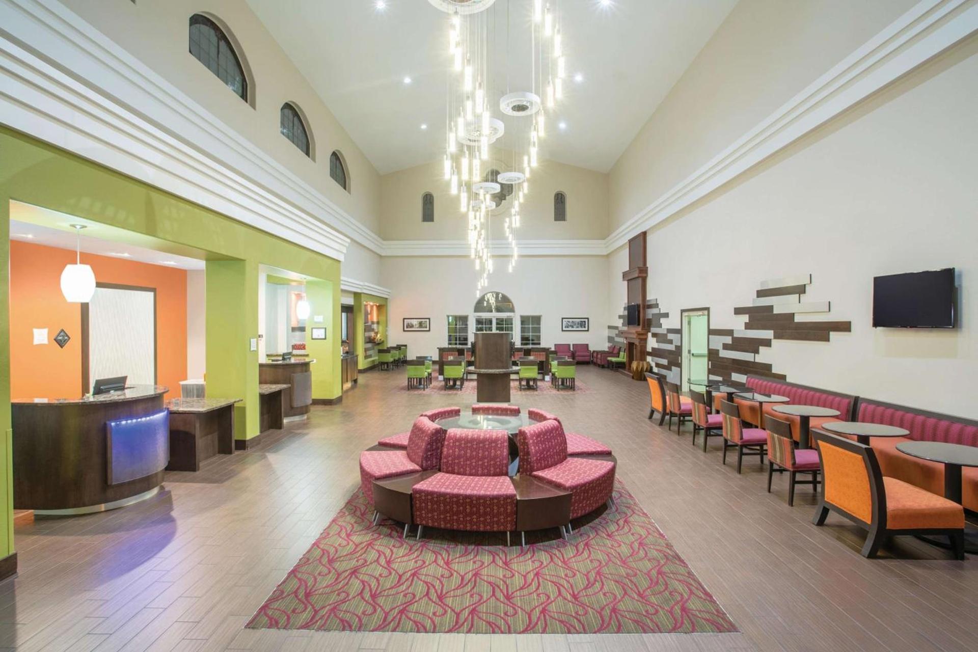 La Quinta by Wyndham Conference Center Prescott photo 20