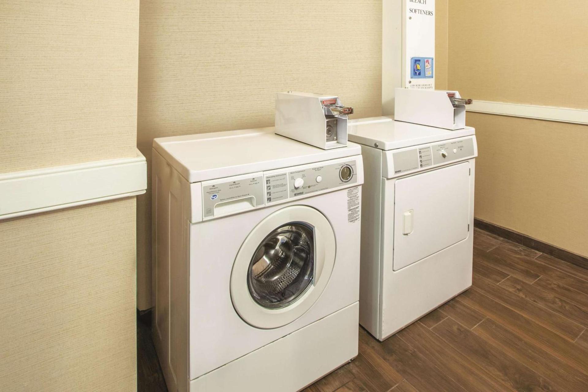 La Quinta by Wyndham Mechanicsburg - Harrisburg photo 24