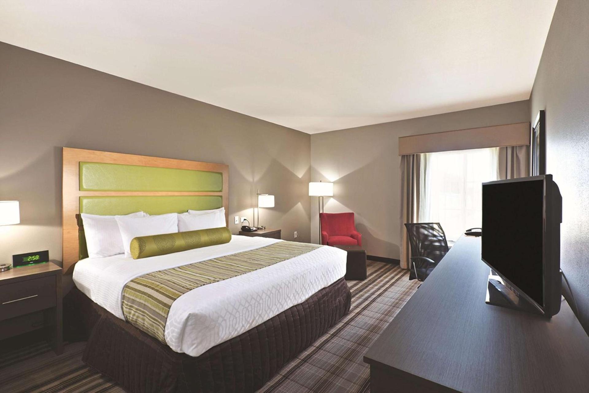 La Quinta by Wyndham Paducah photo 38