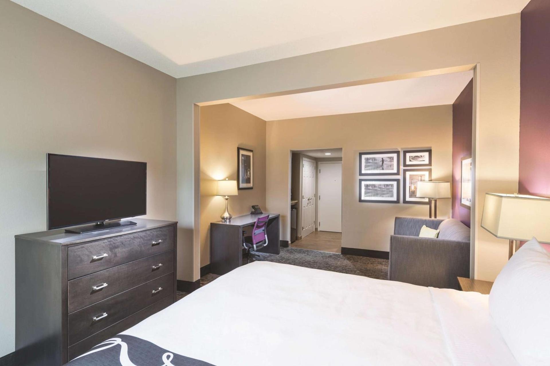 La Quinta by Wyndham Kennesaw photo 45