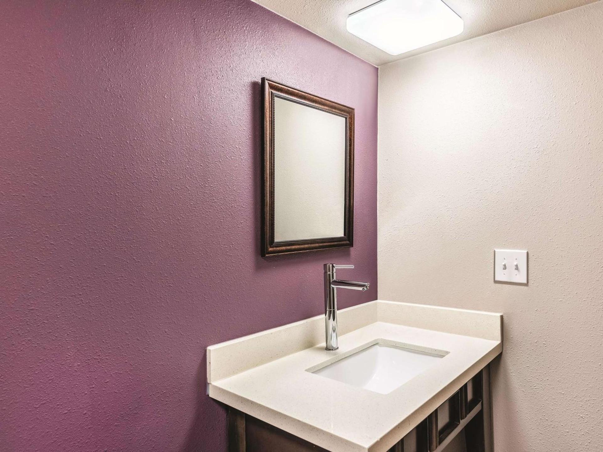 La Quinta by Wyndham Colorado Springs North photo 24