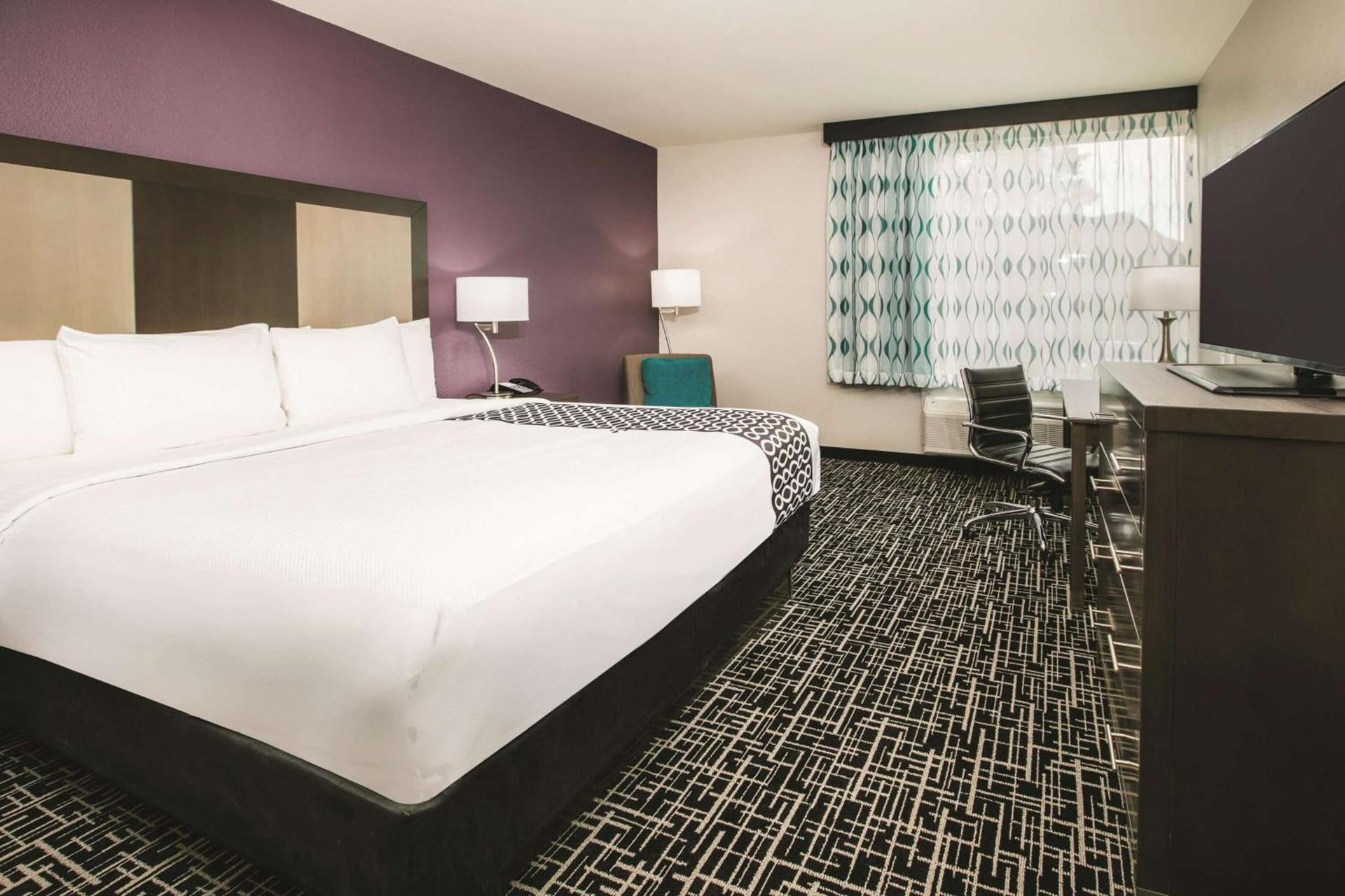 La Quinta by Wyndham Dallas - Richardson photo 4