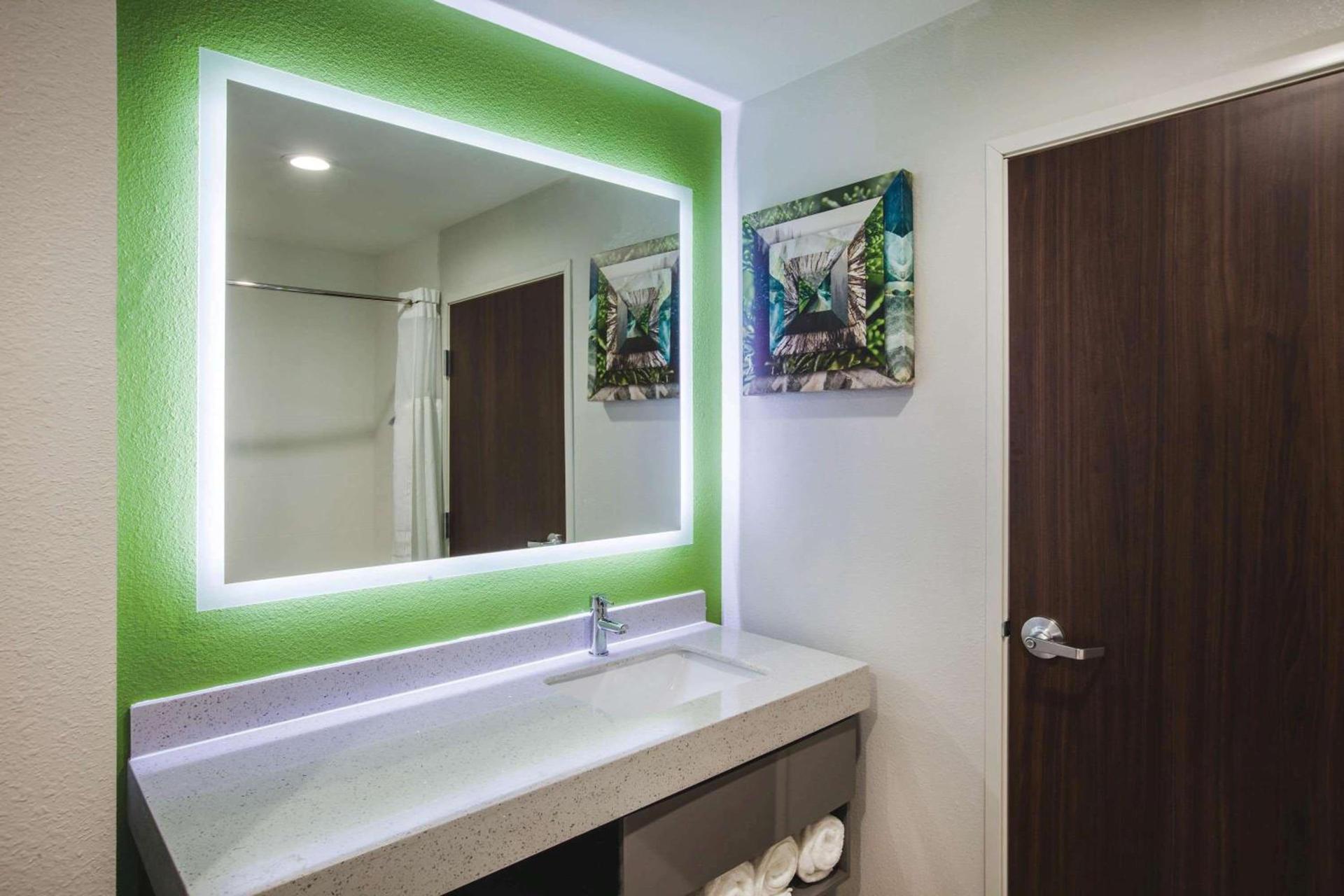 La Quinta by Wyndham Owasso photo 48