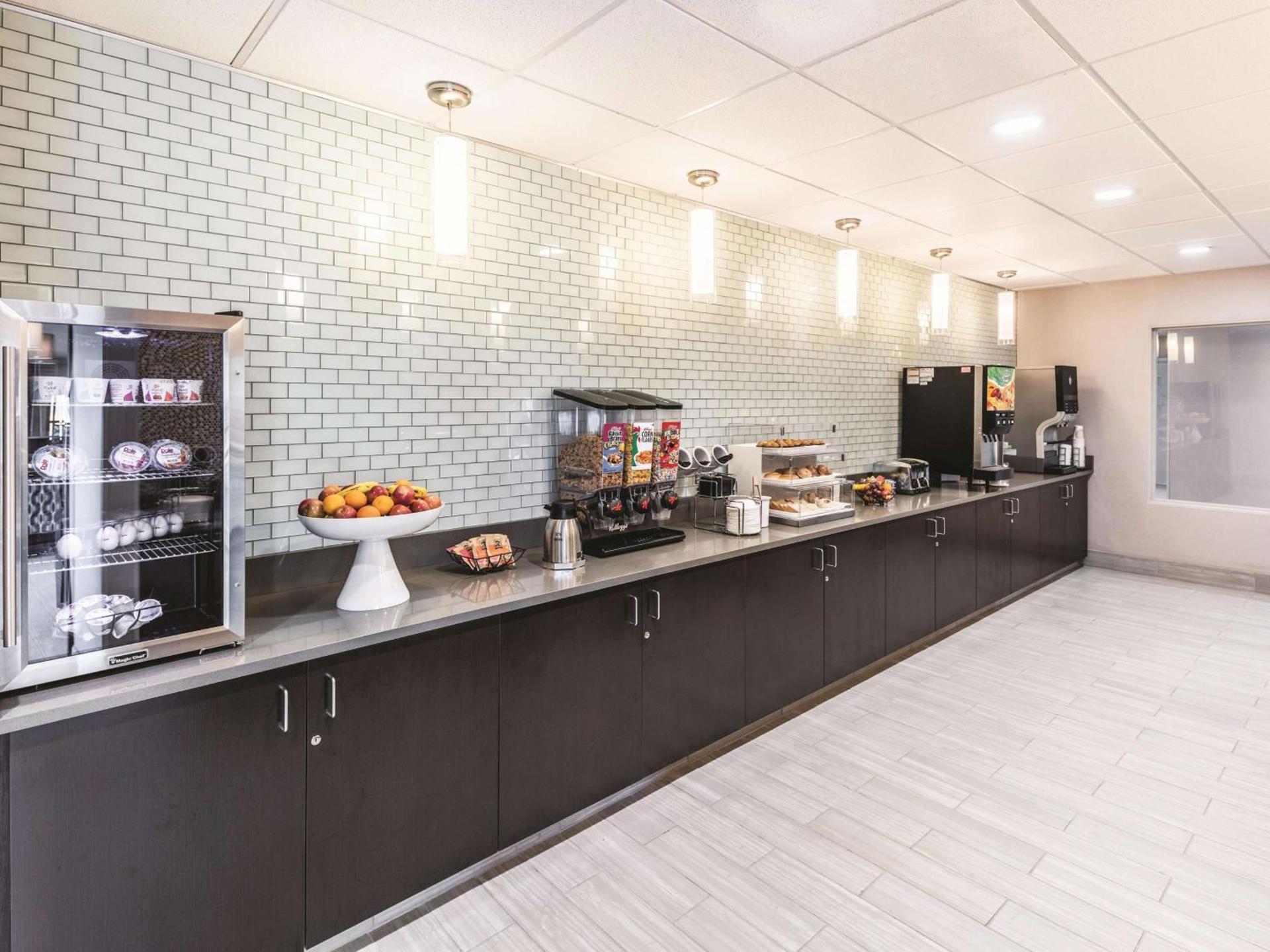 La Quinta Inn & Suites by Wyndham Walla Walla photo 12