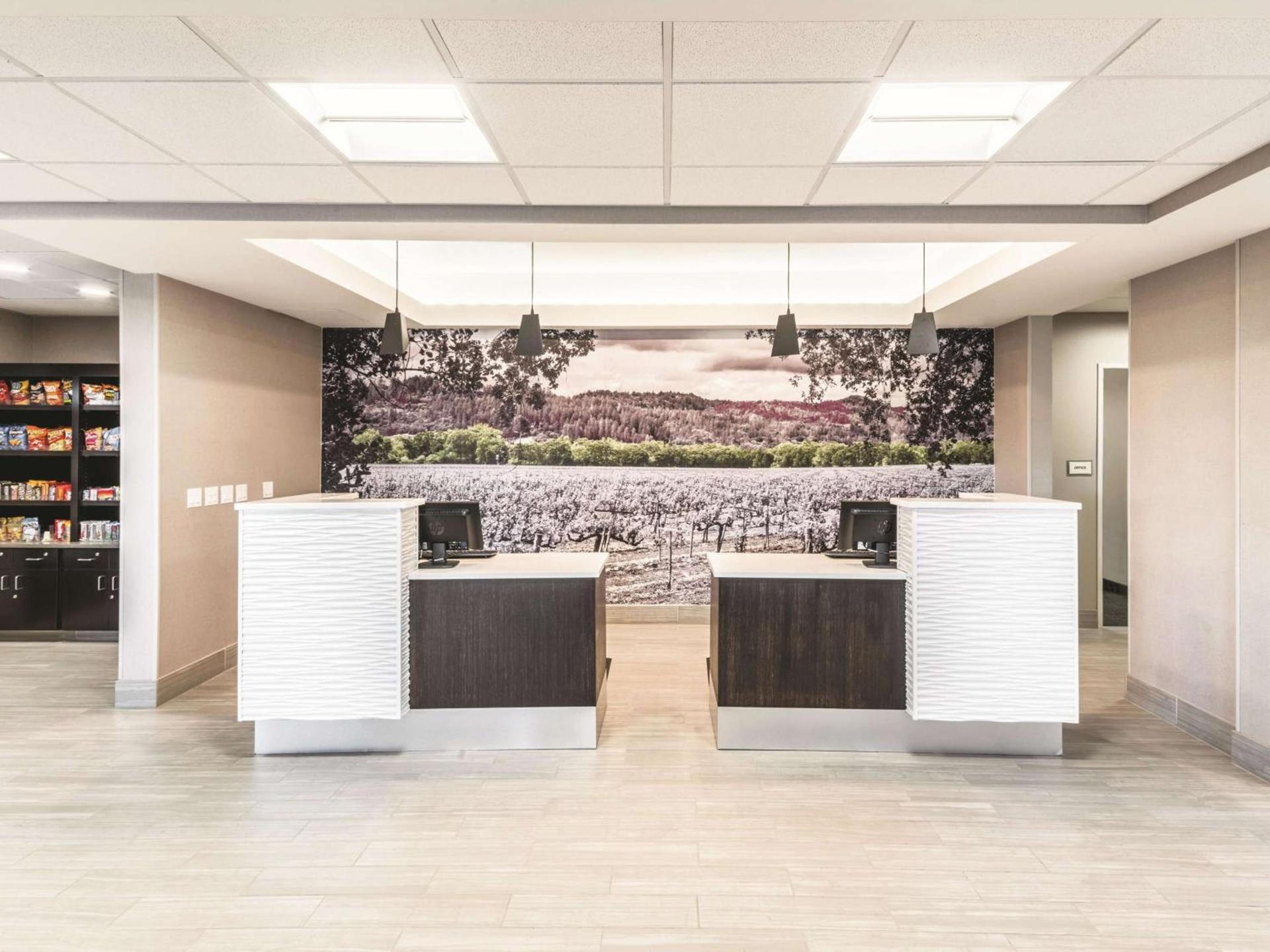 La Quinta Inn & Suites by Wyndham Walla Walla photo 4