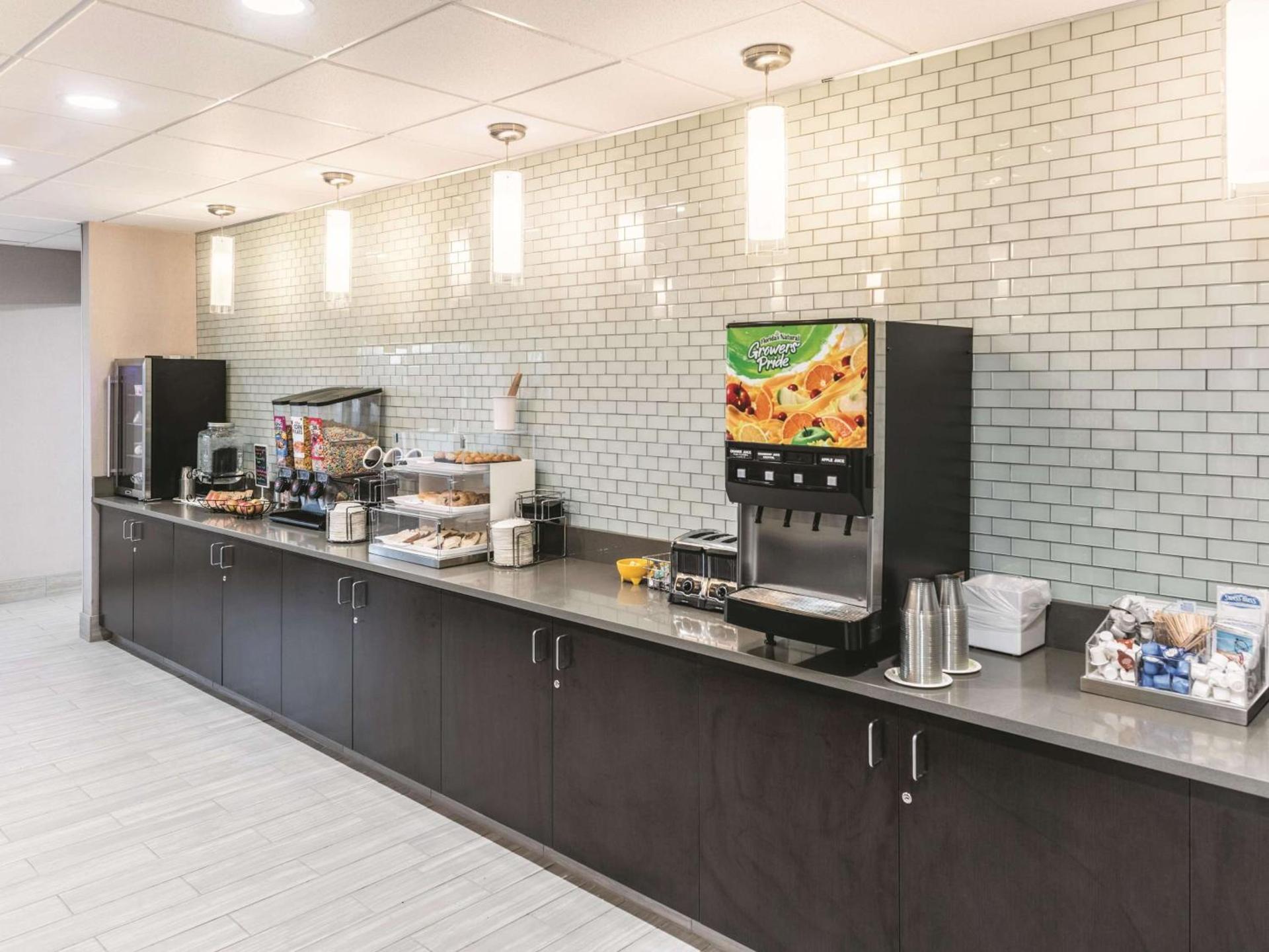 La Quinta Inn & Suites by Wyndham Walla Walla photo 13