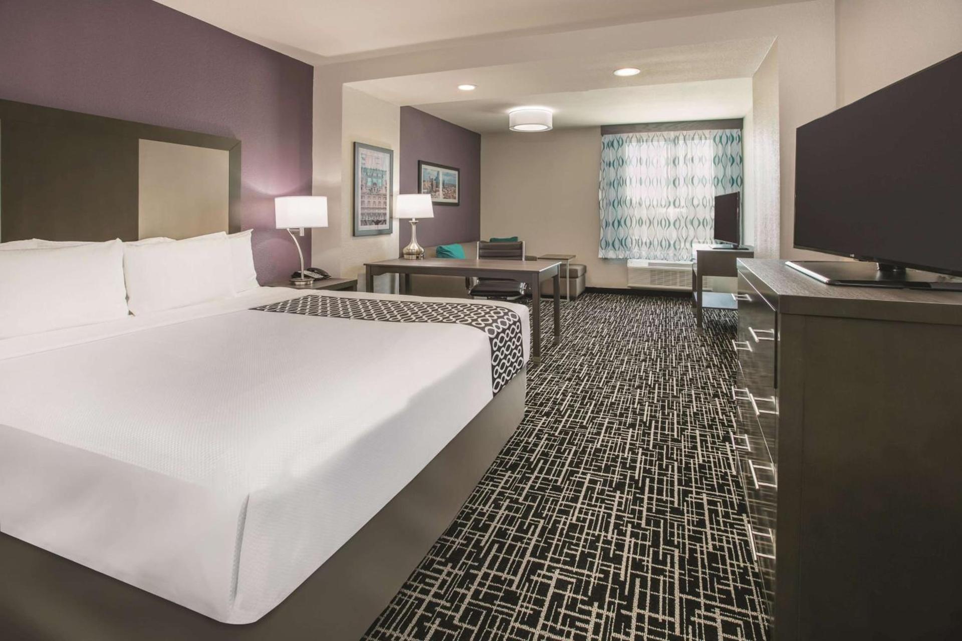 La Quinta by Wyndham Dallas - Richardson photo 7