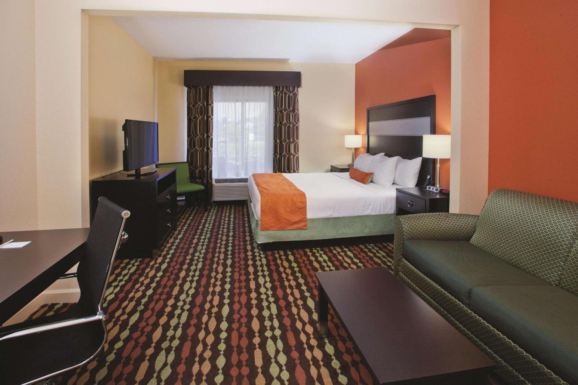 La Quinta by Wyndham Florence photo 49