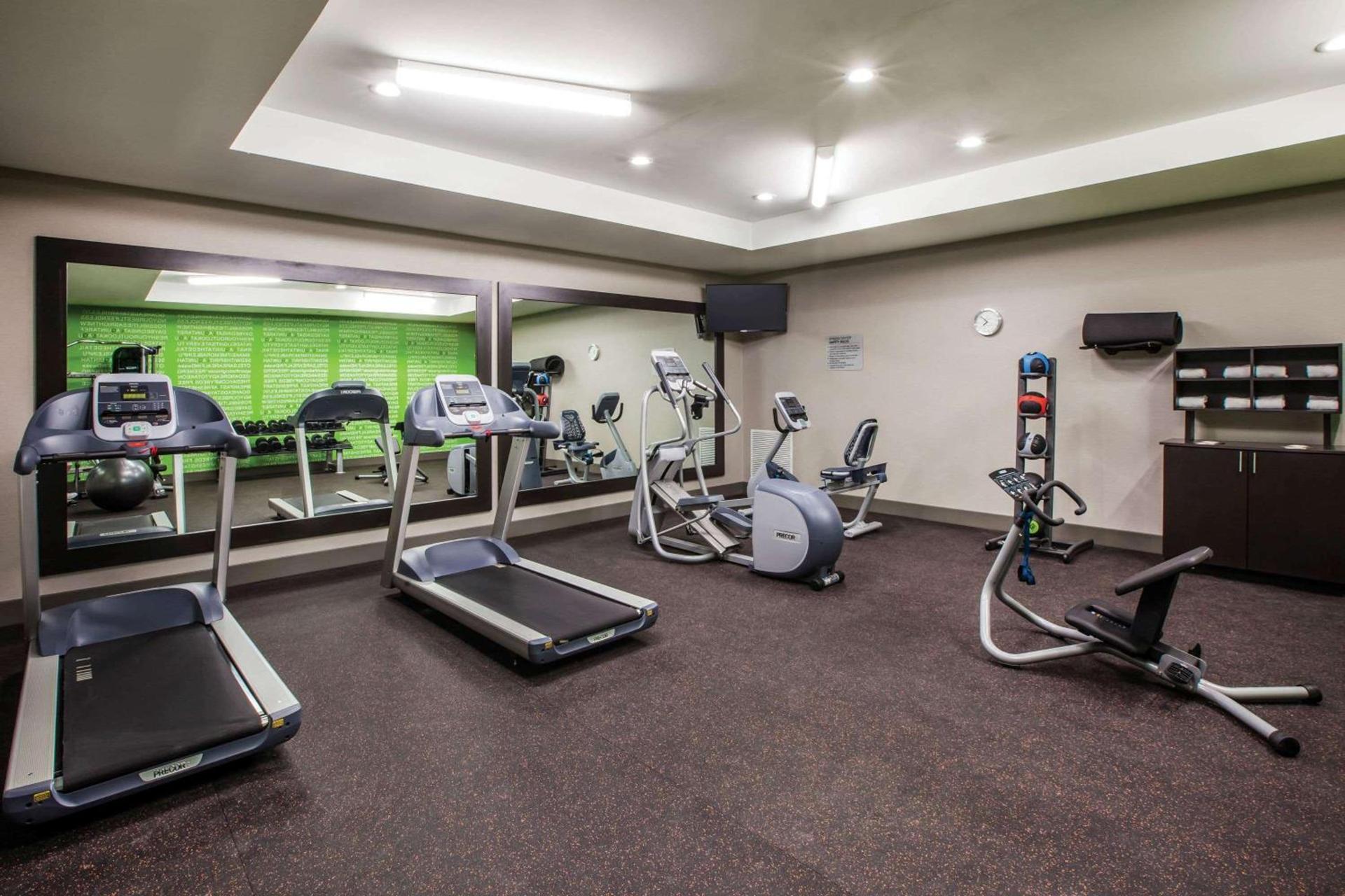 La Quinta by Wyndham Owasso photo 40