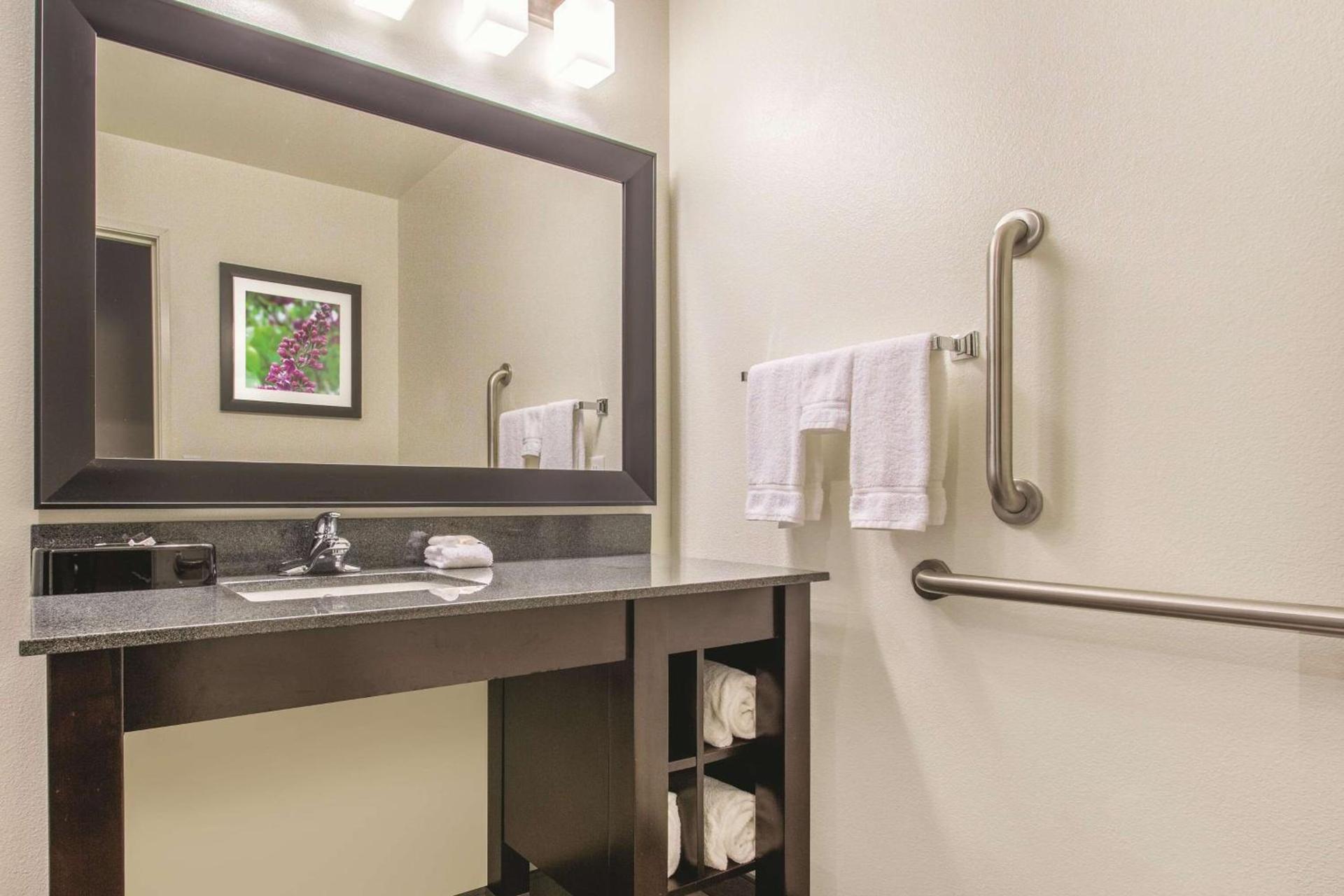 La Quinta by Wyndham Tumwater - Olympia photo 14