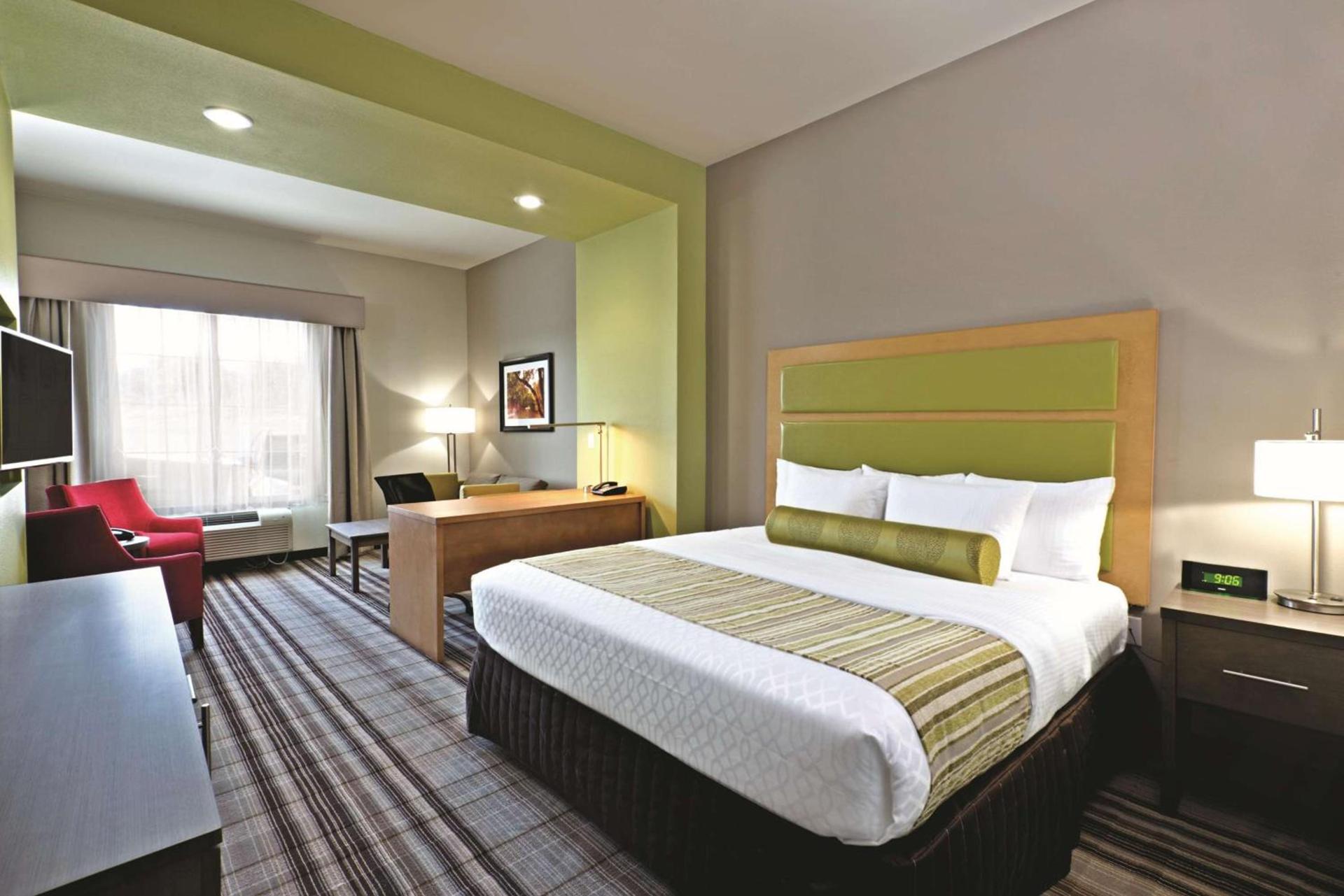 La Quinta by Wyndham Paducah photo 32