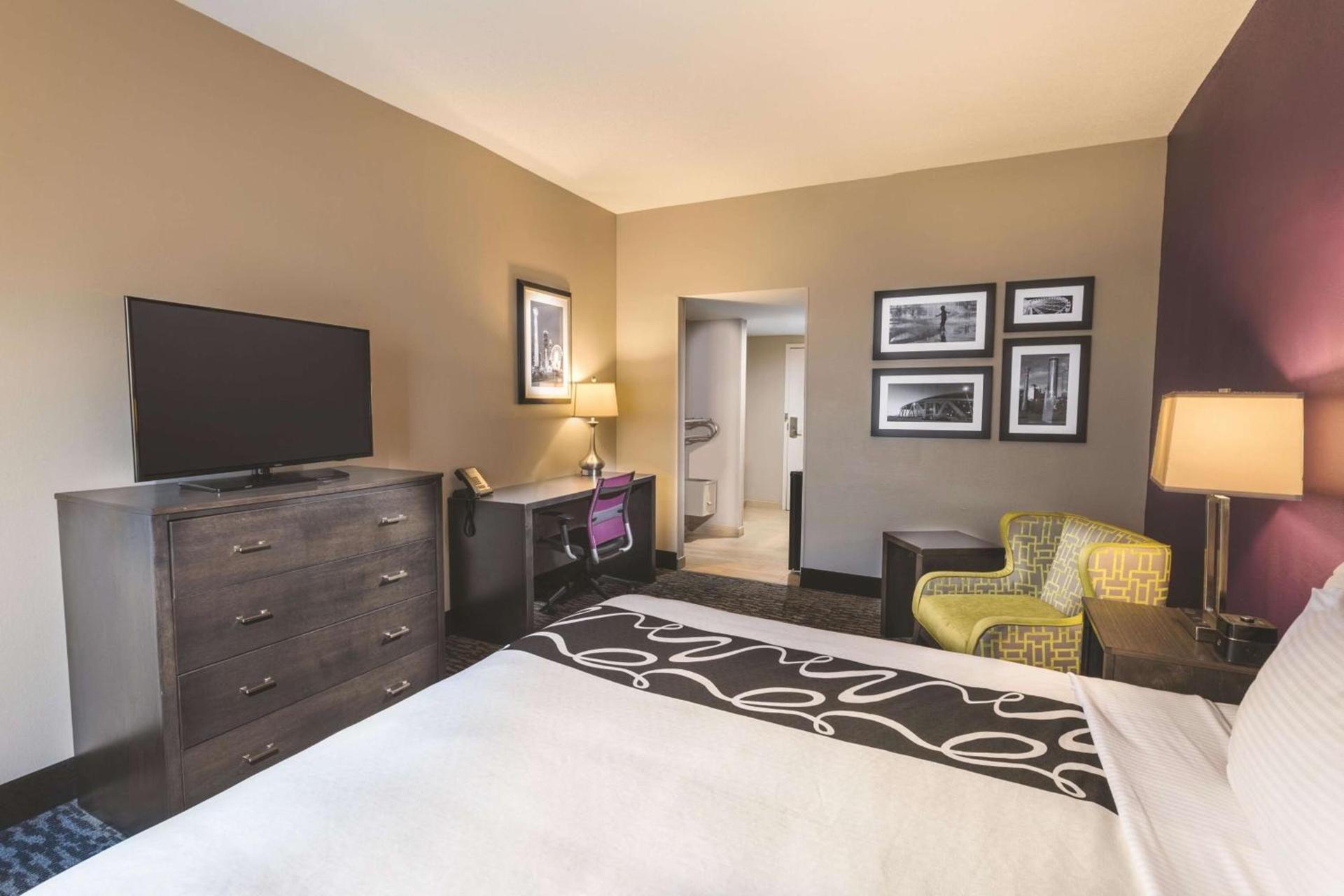 La Quinta by Wyndham Kennesaw photo 39