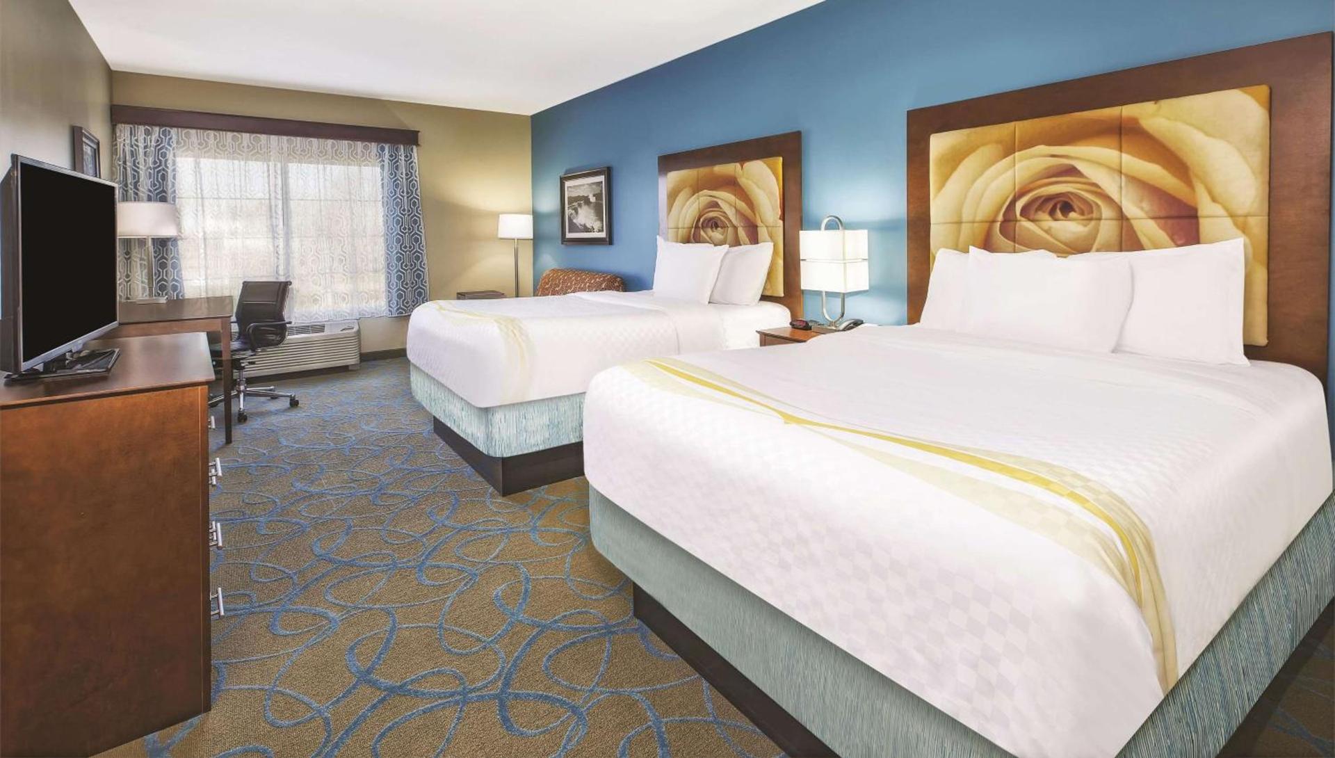 La Quinta by Wyndham Niagara Falls photo 14