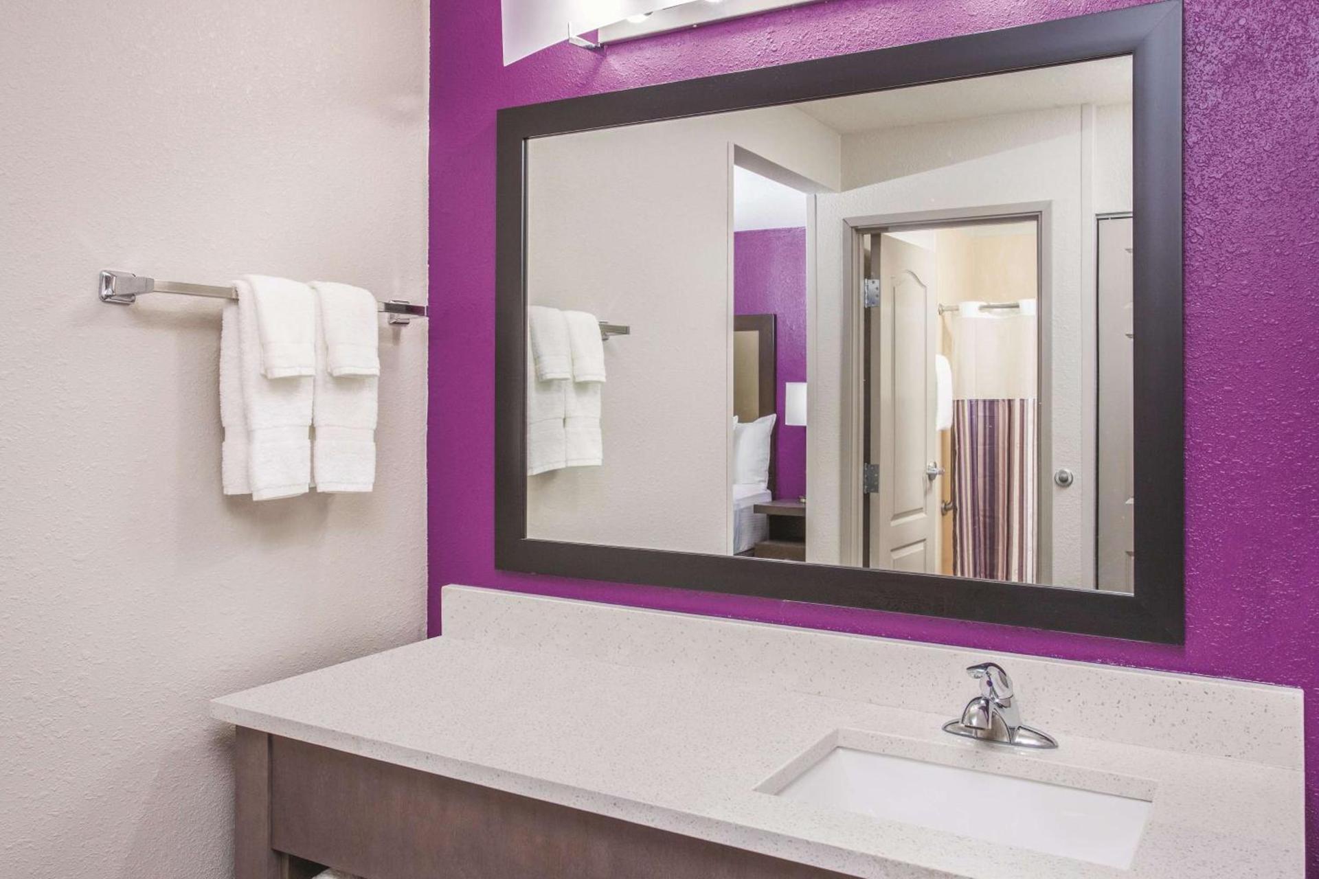 La Quinta by Wyndham Effingham photo 20