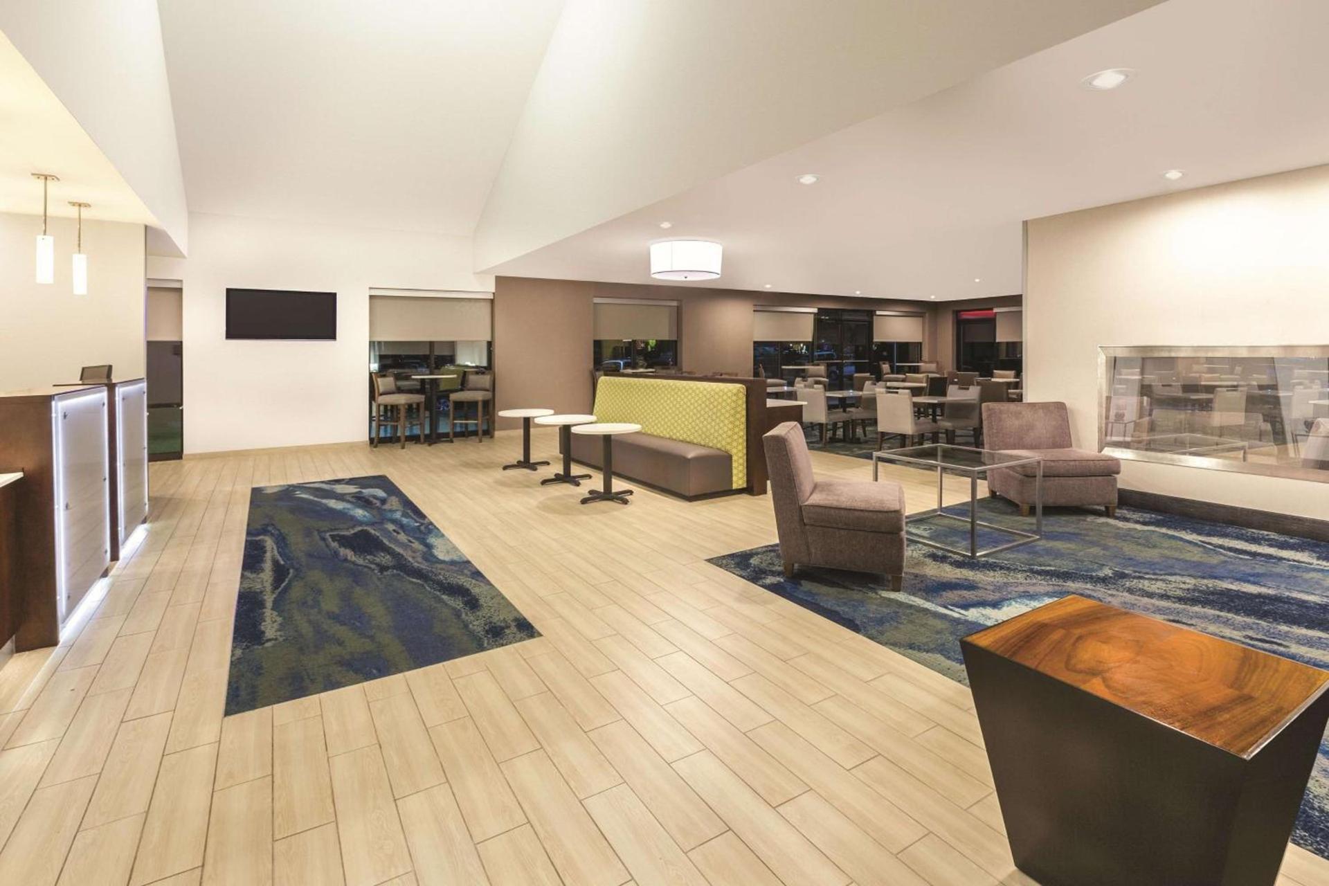 La Quinta by Wyndham Philadelphia Airport photo 11
