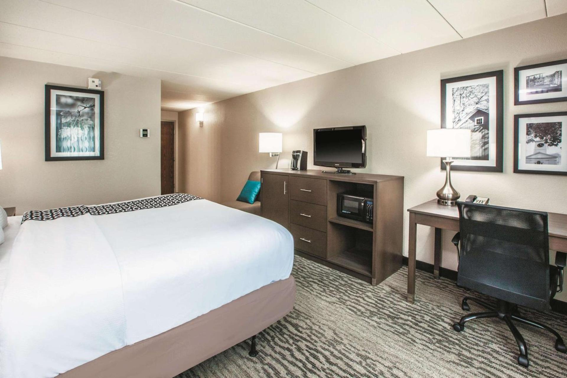 La Quinta by Wyndham Sturbridge photo 16