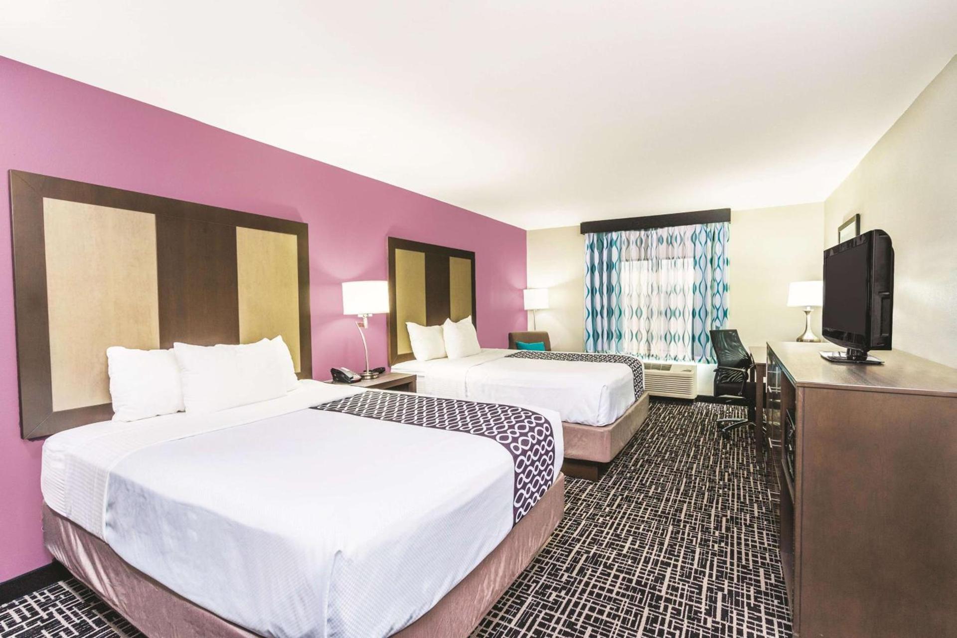 La Quinta by Wyndham Loudon photo 10
