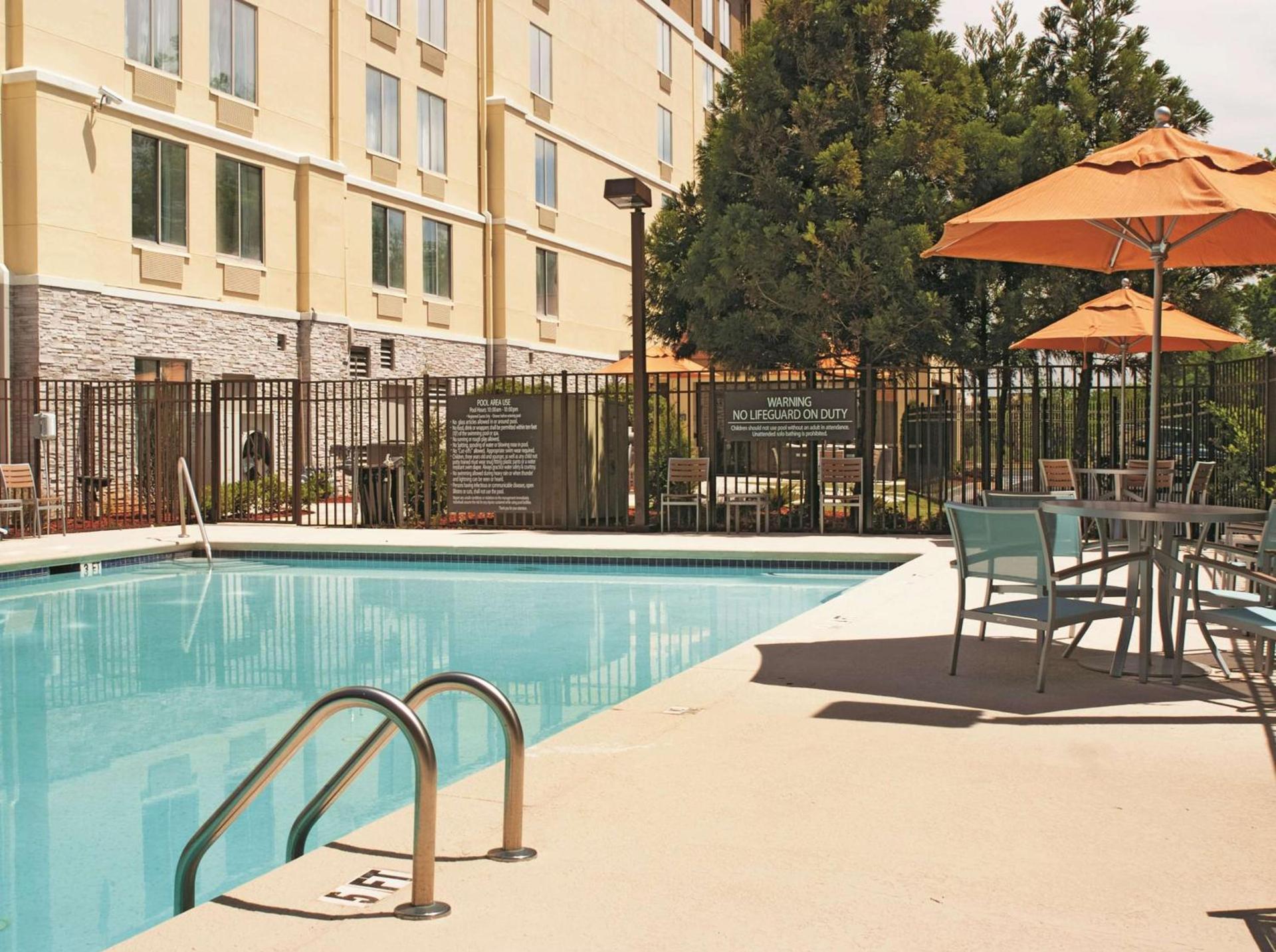La Quinta by Wyndham Atlanta Airport North photo 16