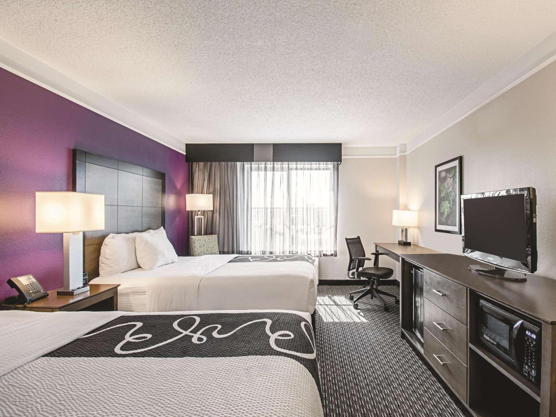 La Quinta by Wyndham Cincinnati Sharonville photo 18