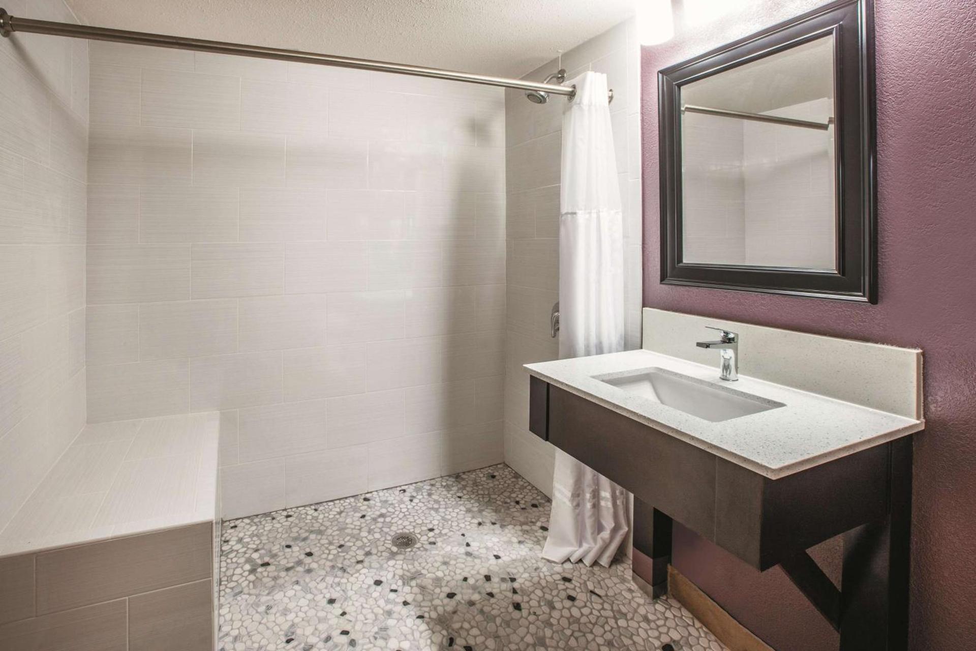 La Quinta by Wyndham Sturbridge photo 19
