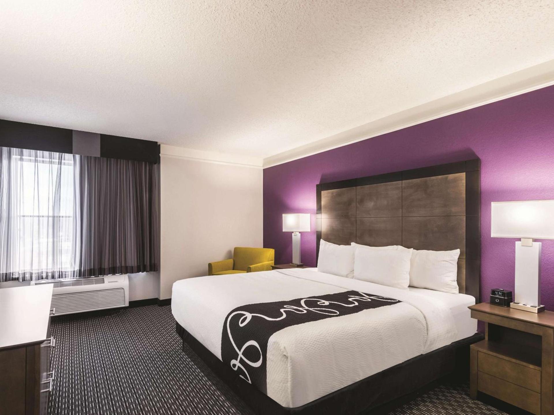 La Quinta by Wyndham Cincinnati Sharonville photo 16