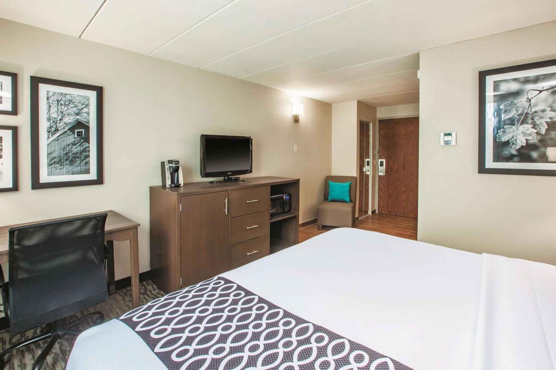La Quinta by Wyndham Sturbridge photo 21