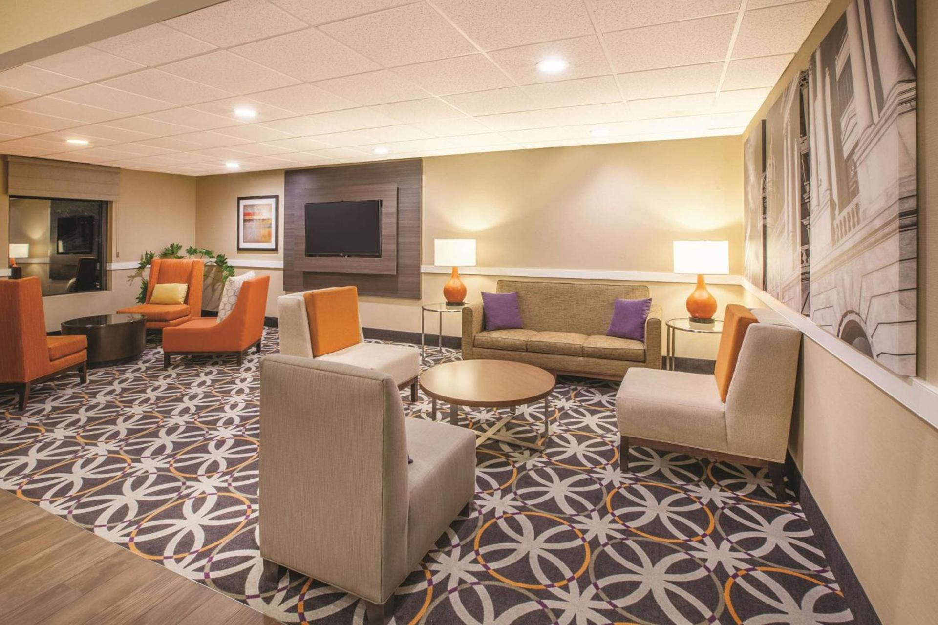 La Quinta by Wyndham Mechanicsburg - Harrisburg photo 7