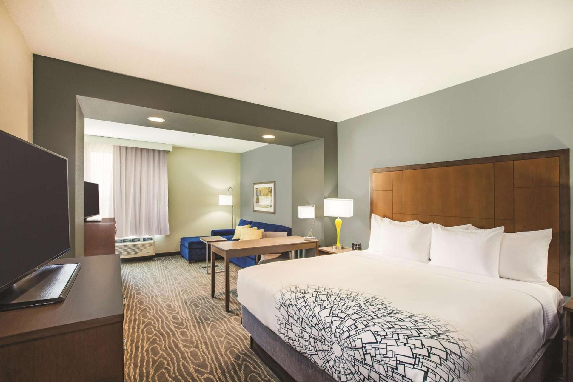 La Quinta by Wyndham Wichita Northeast photo 12