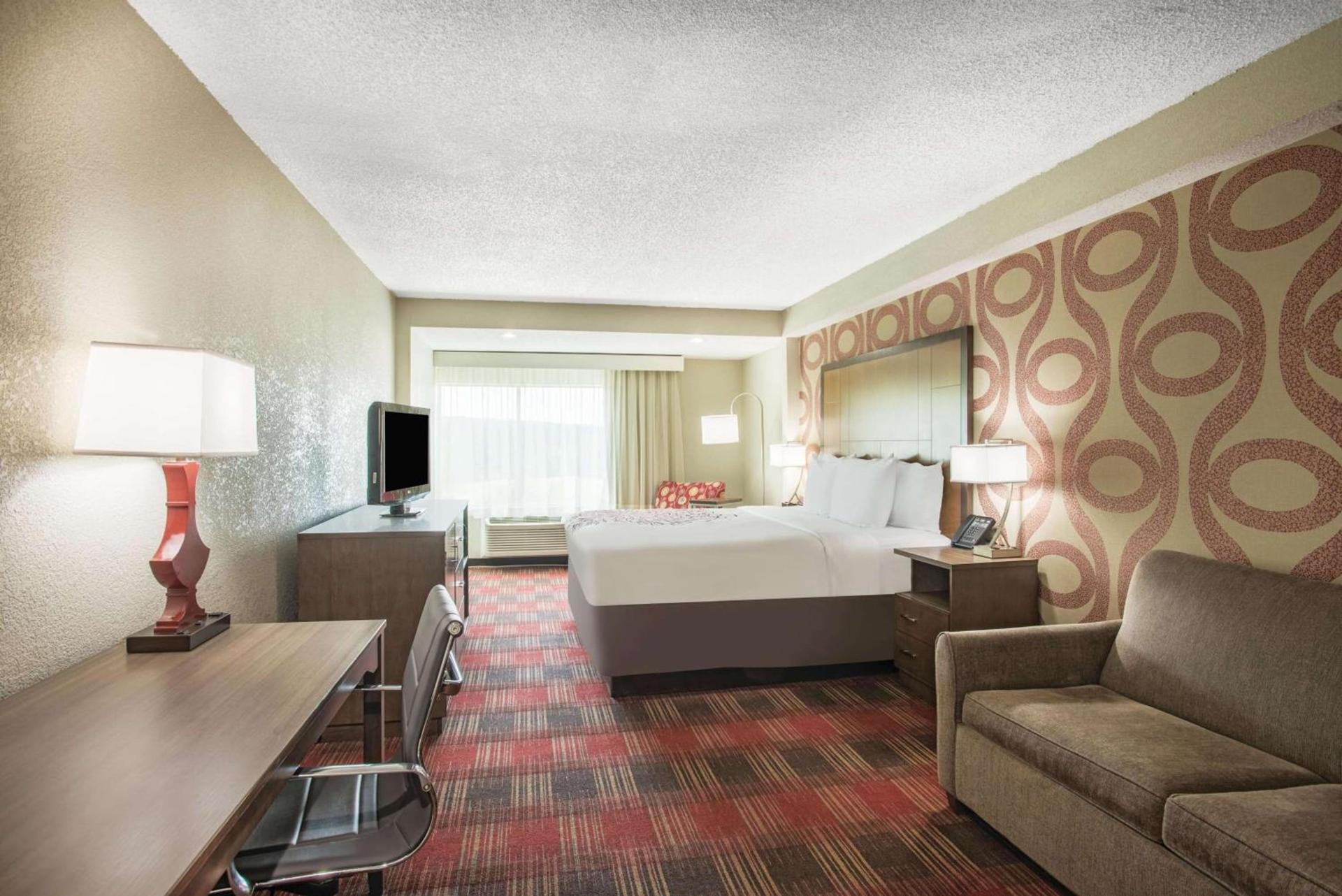 La Quinta Inn & Suites by Wyndham DC Metro Capital Beltway photo 41