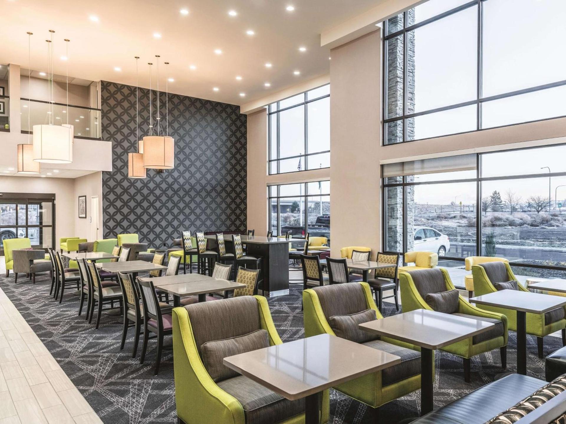 La Quinta Inn & Suites by Wyndham Walla Walla photo 7